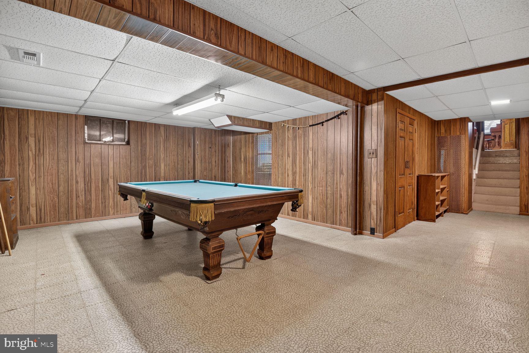 POTOMAC WOODS - Residential