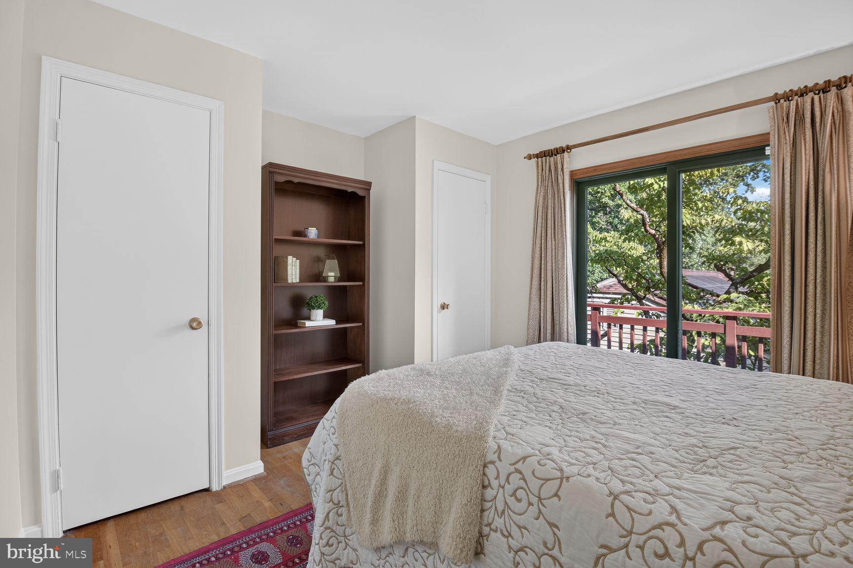 POTOMAC WOODS - Residential