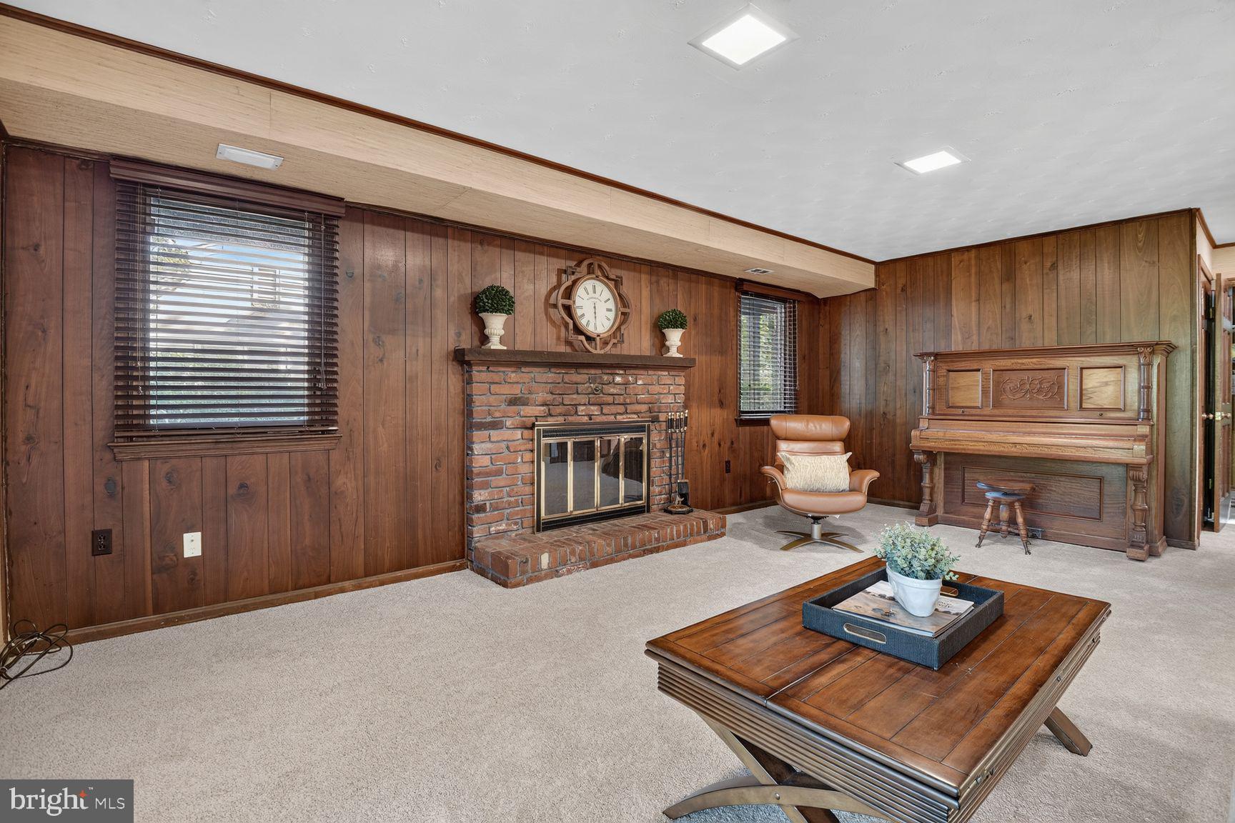 POTOMAC WOODS - Residential