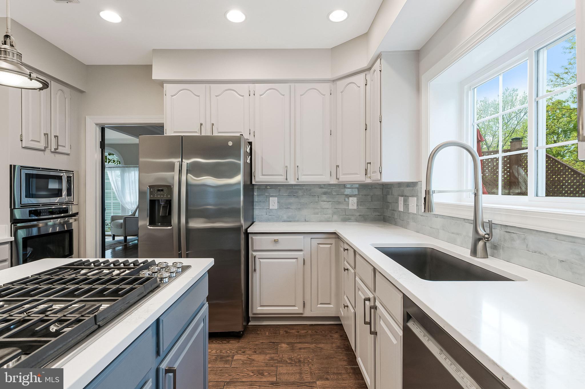 MEADOW HALL - Residential