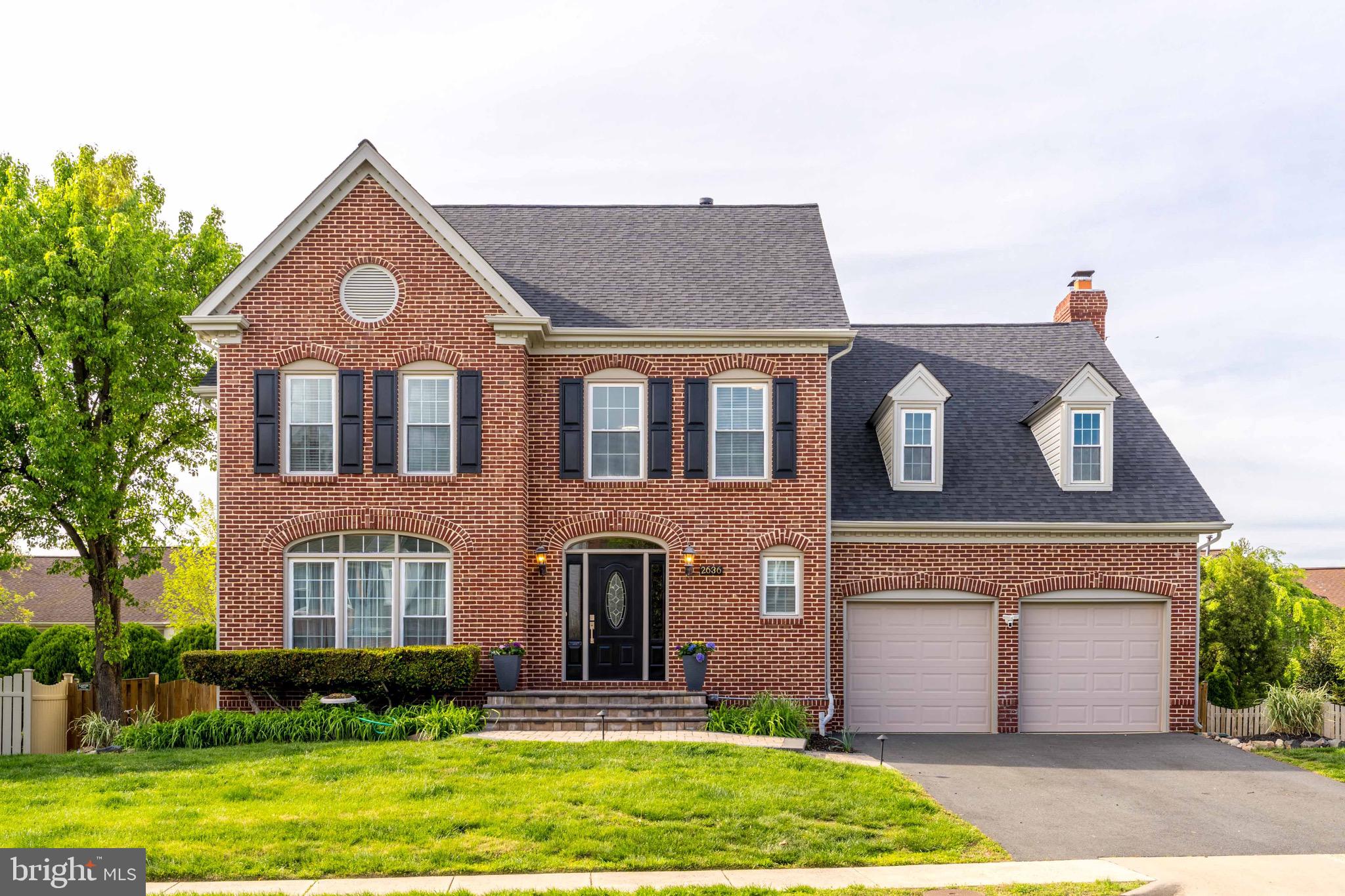 MEADOW HALL - Residential