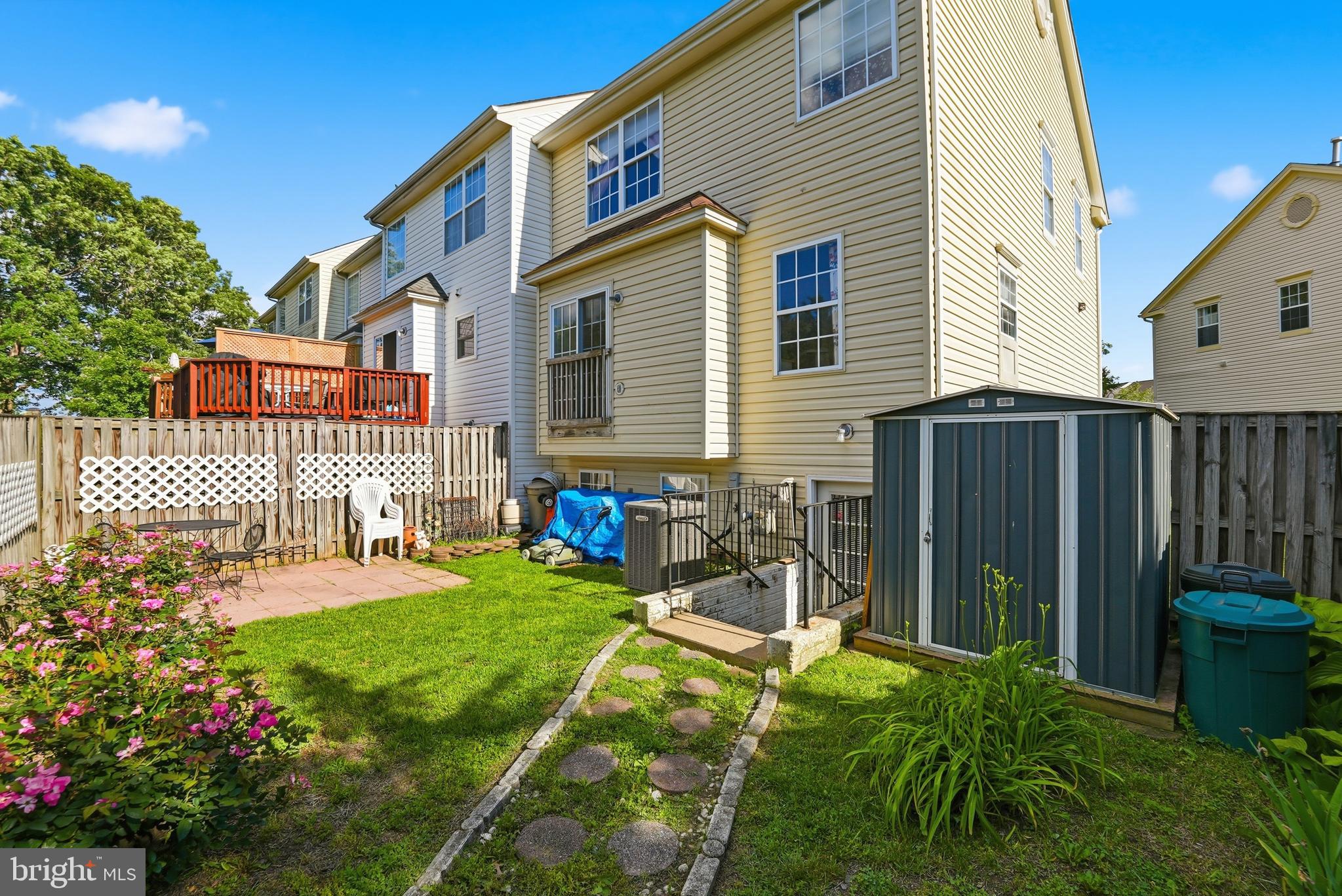 BRIDLEWOOD - Residential