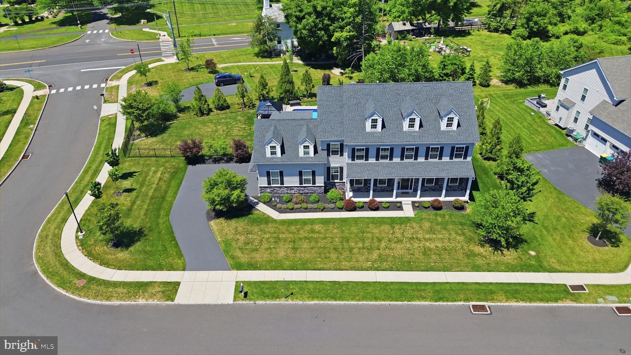 OAKVIEW ESTATES - Residential
