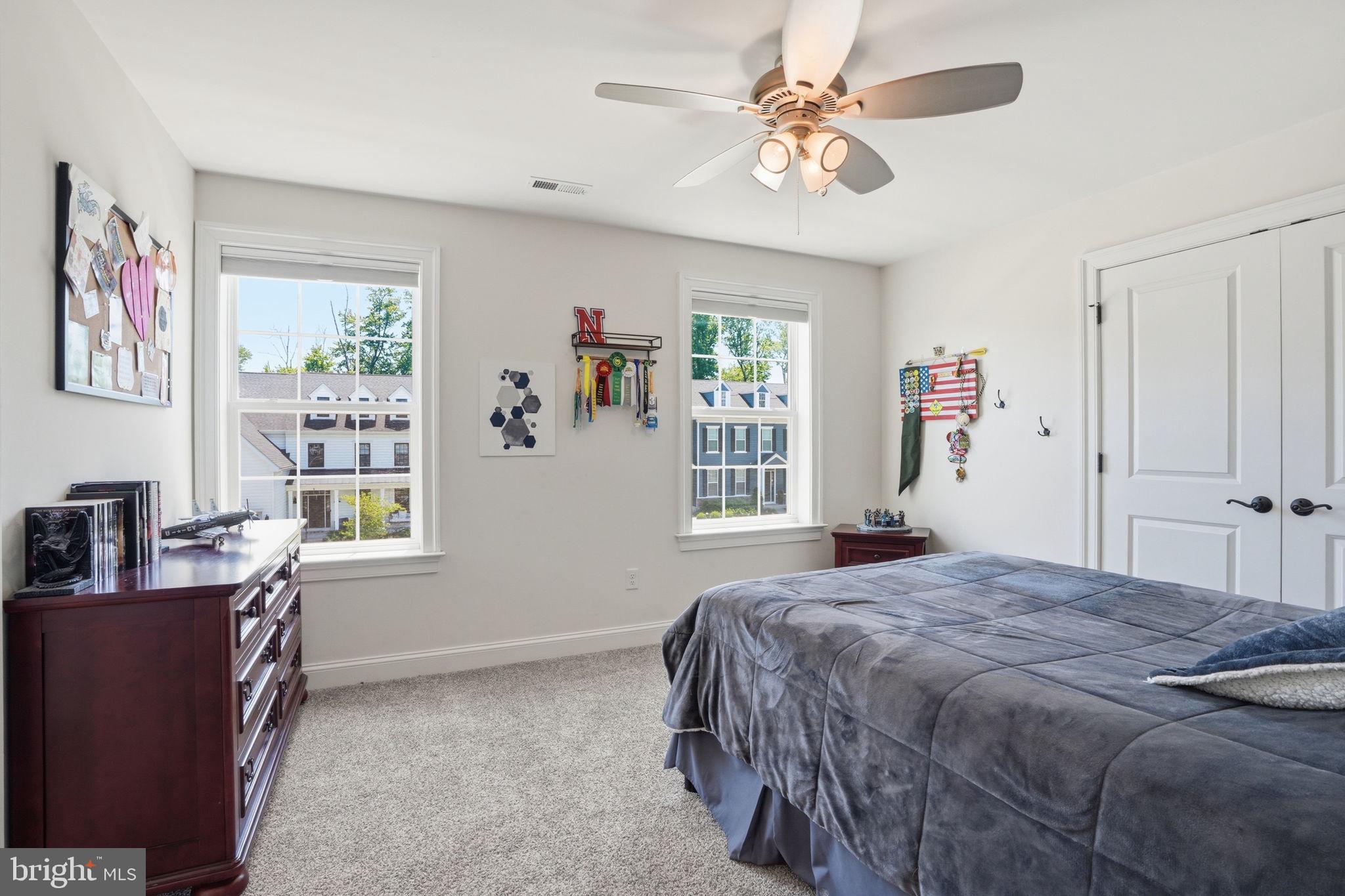 OAKVIEW ESTATES - Residential