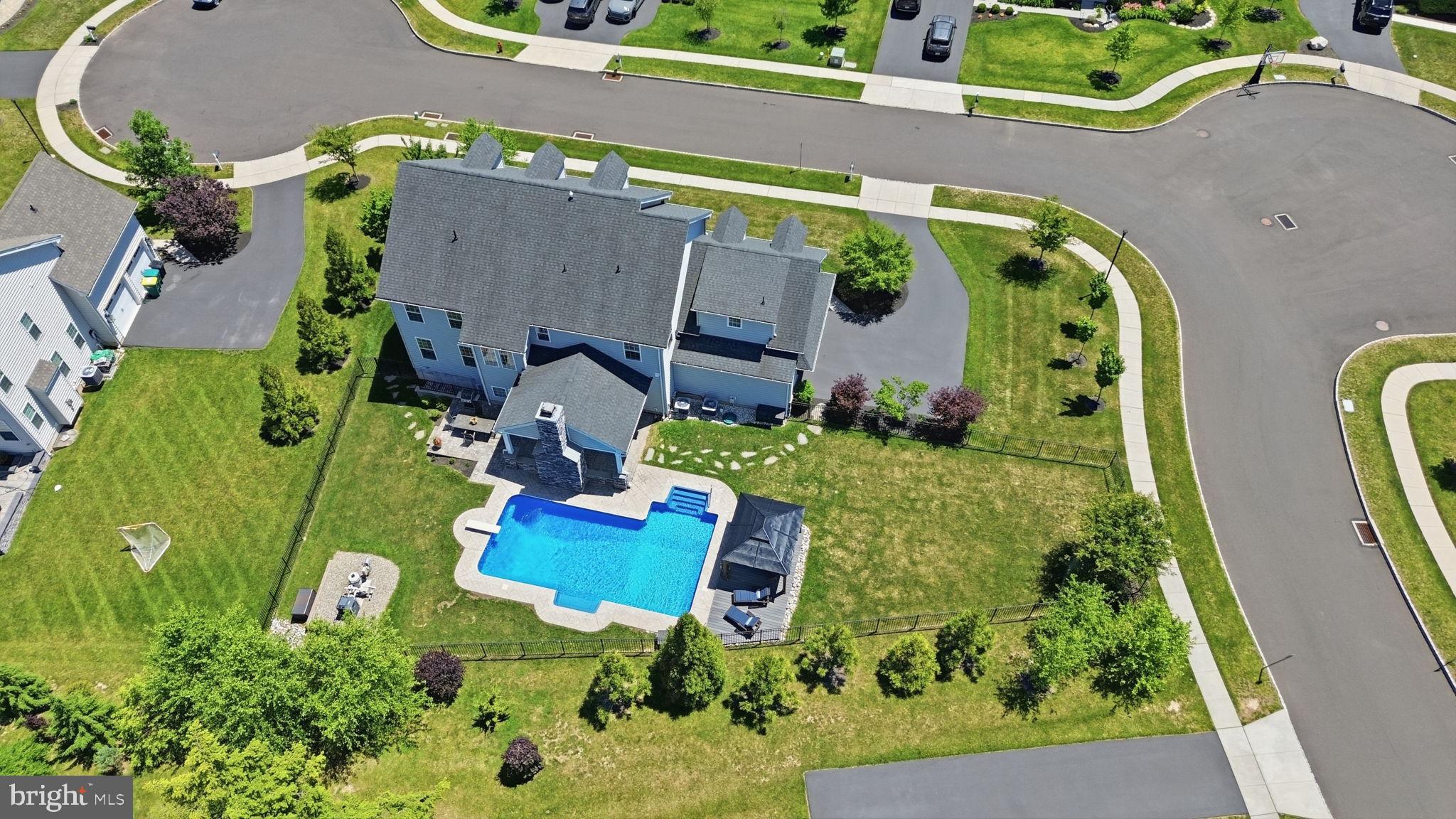 OAKVIEW ESTATES - Residential