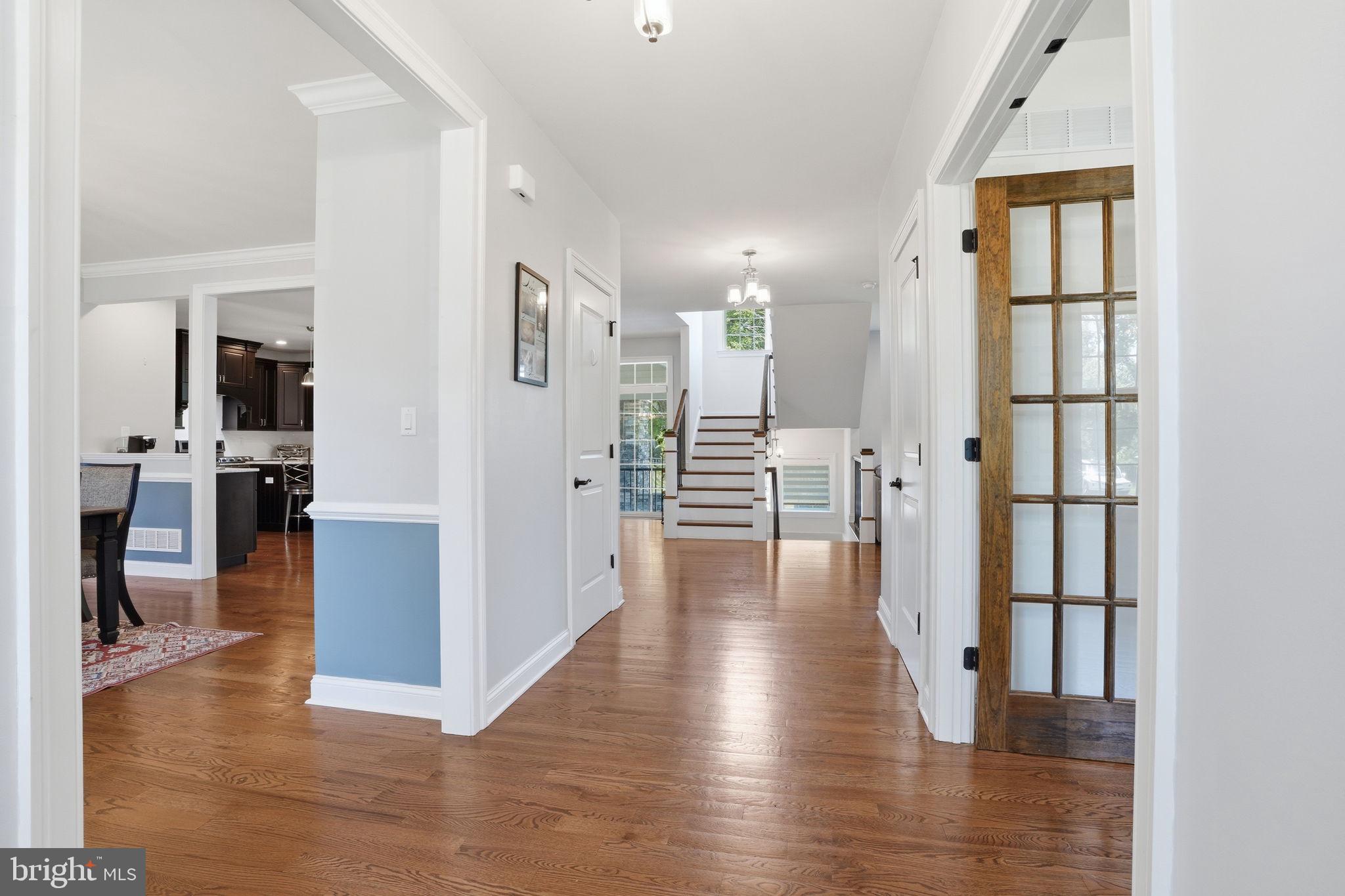 OAKVIEW ESTATES - Residential