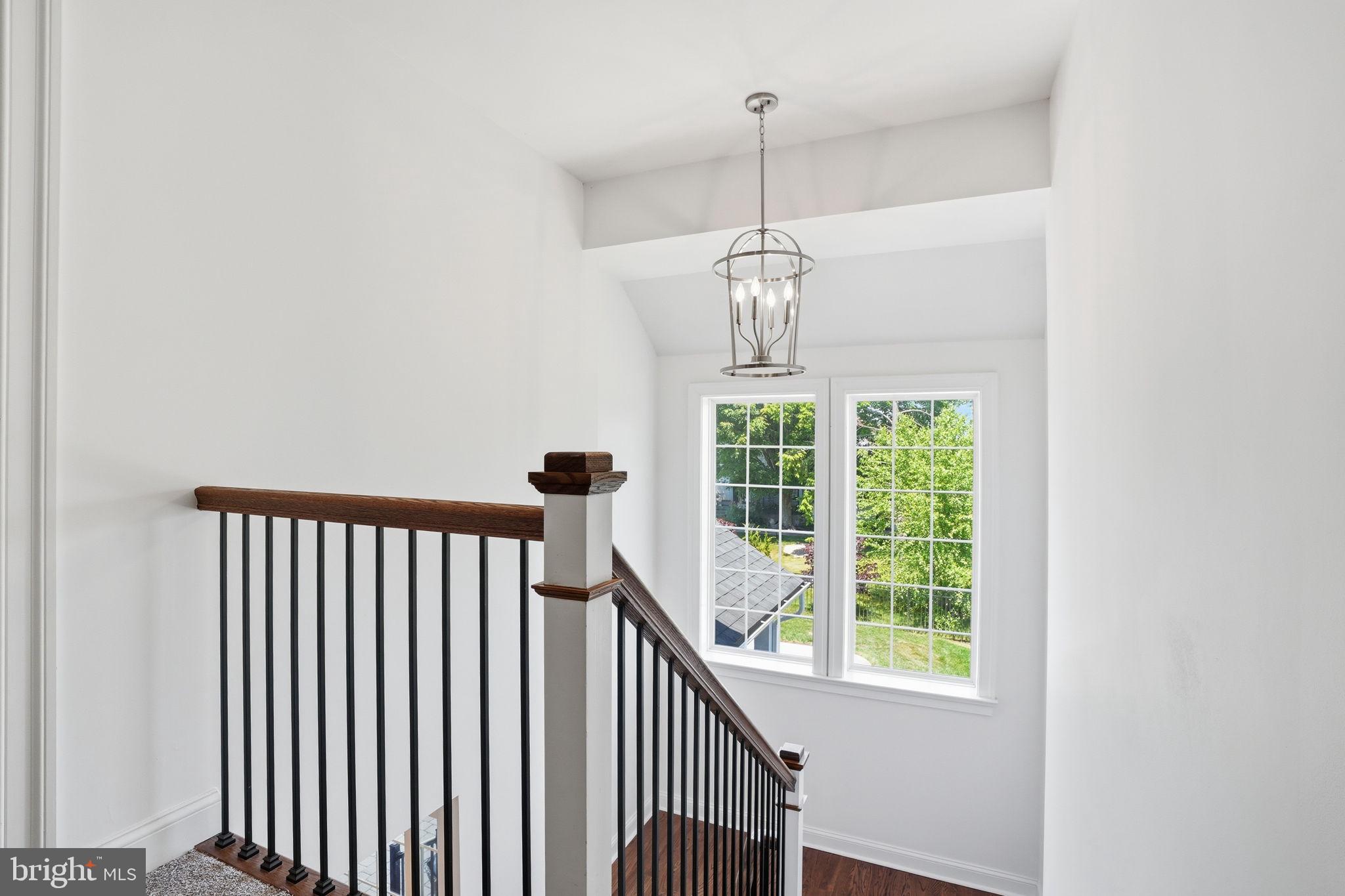 OAKVIEW ESTATES - Residential