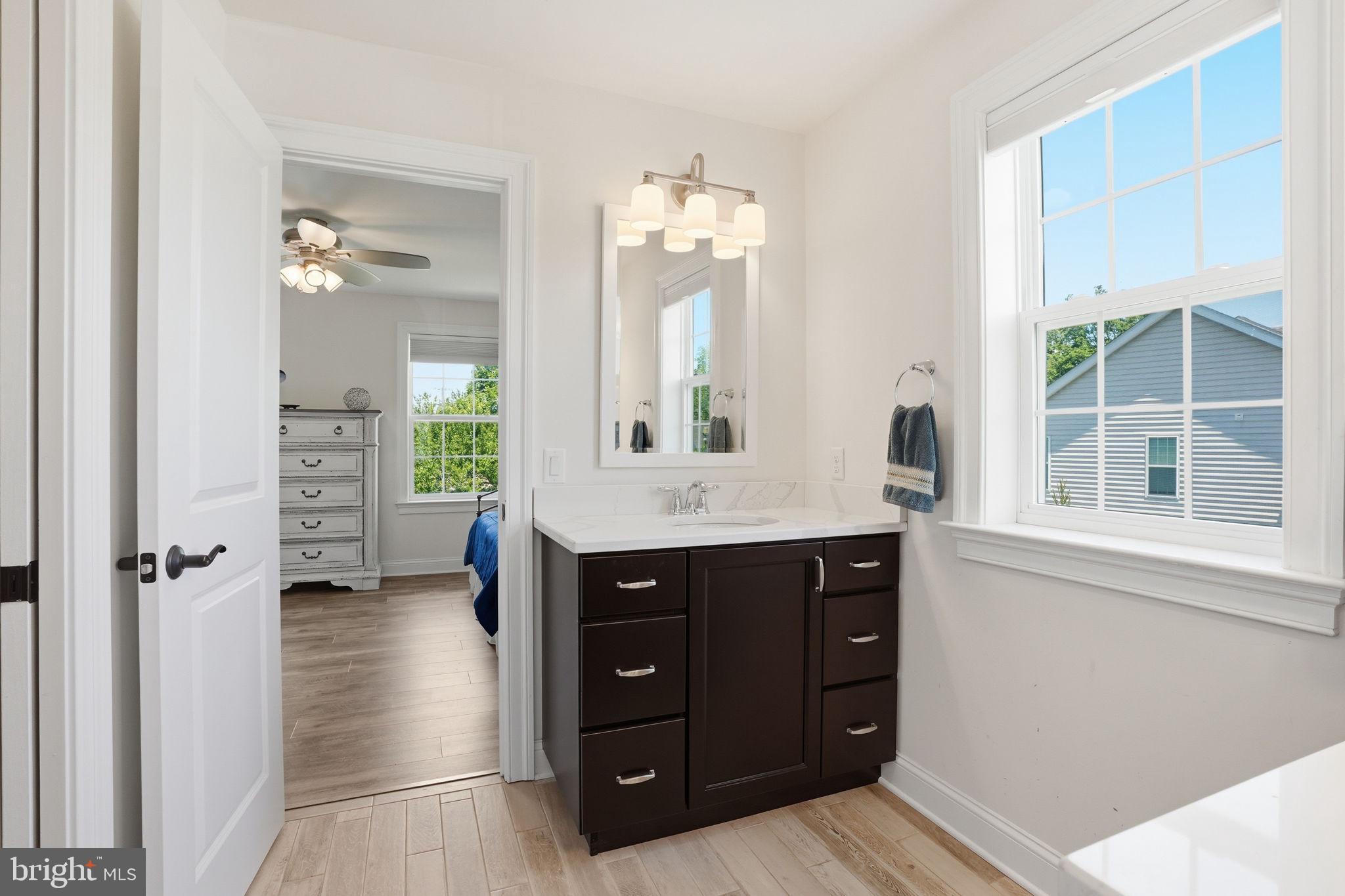 OAKVIEW ESTATES - Residential