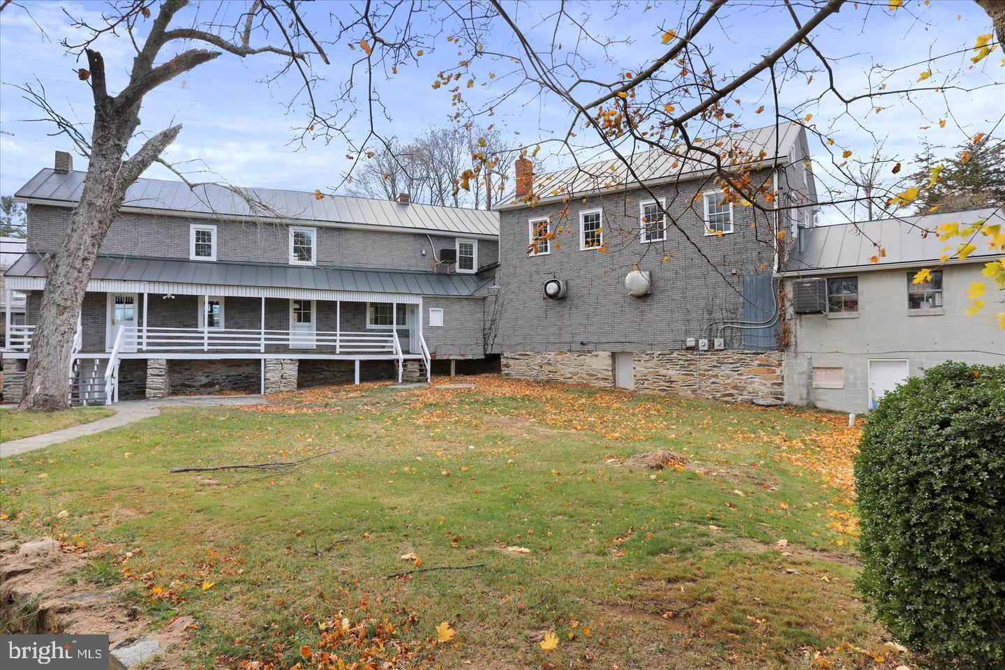 WOLFSVILLE - Residential