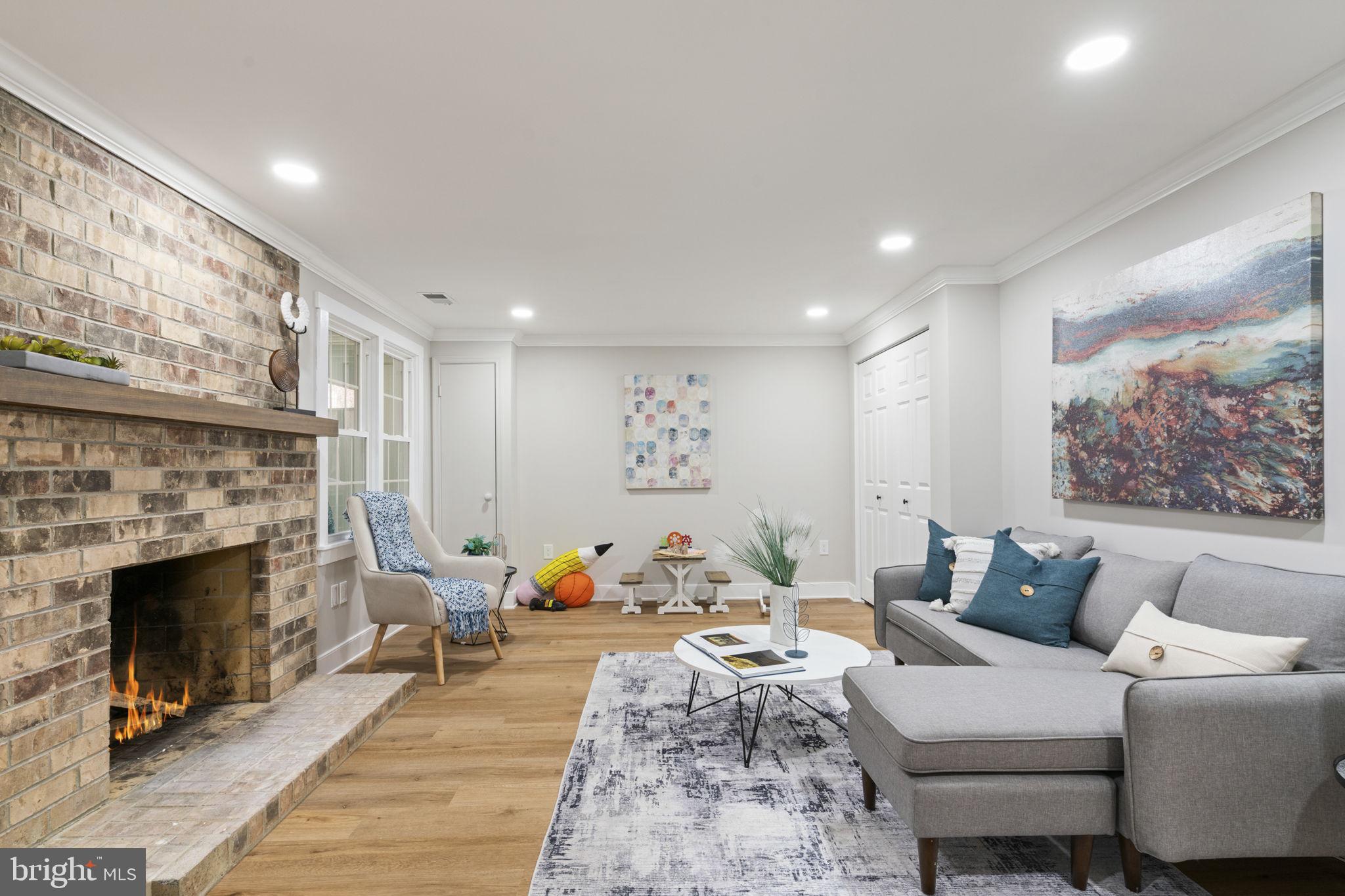 COUNTRY CREEK - Residential