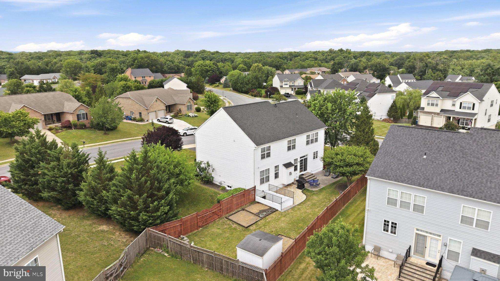 WAKELAND MANOR - Residential