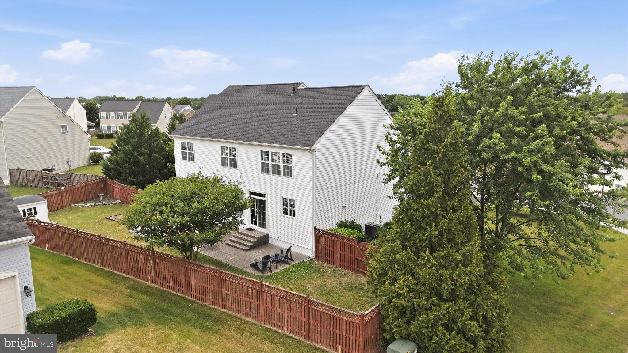 WAKELAND MANOR - Residential