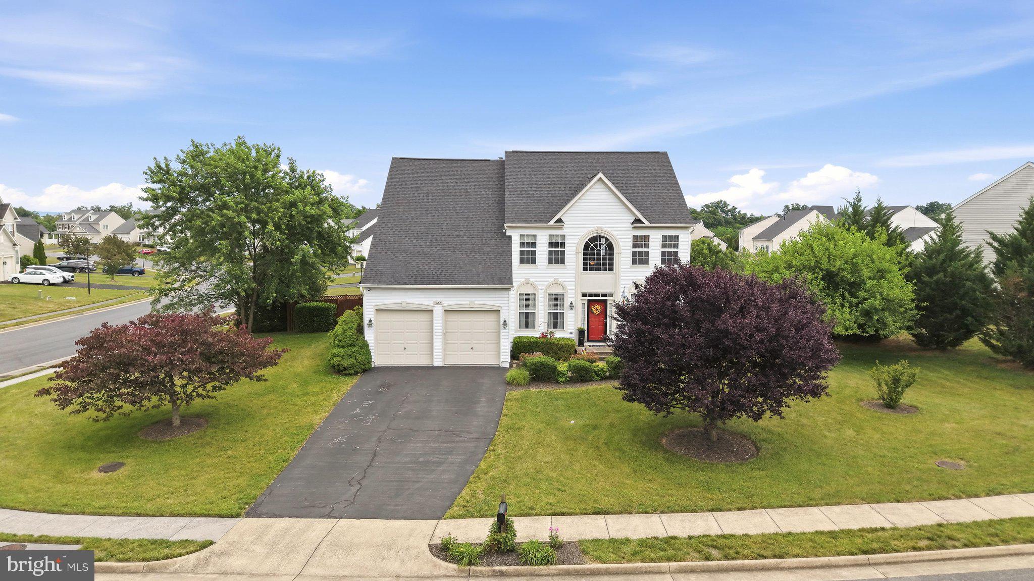WAKELAND MANOR - Residential