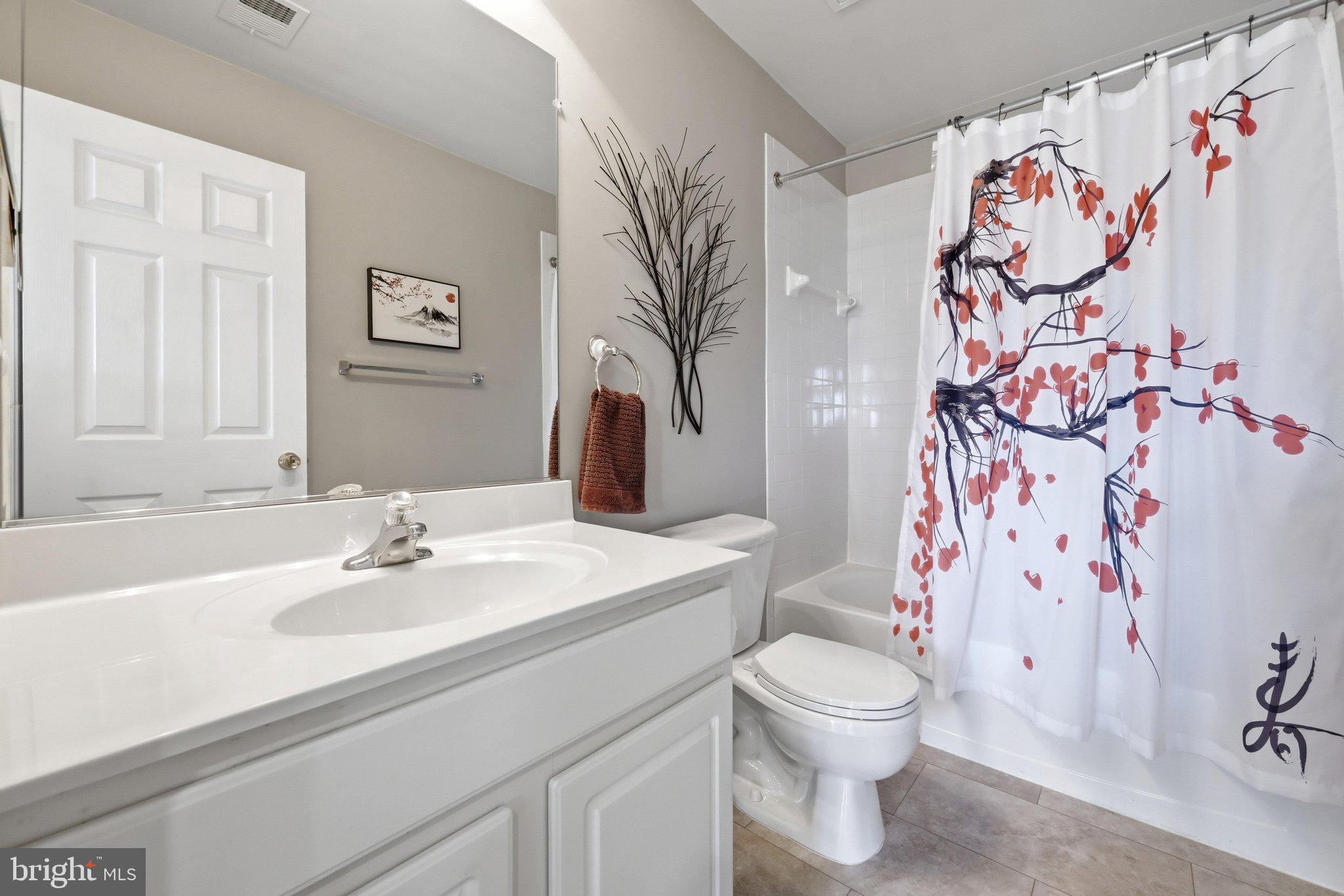 WAKELAND MANOR - Residential