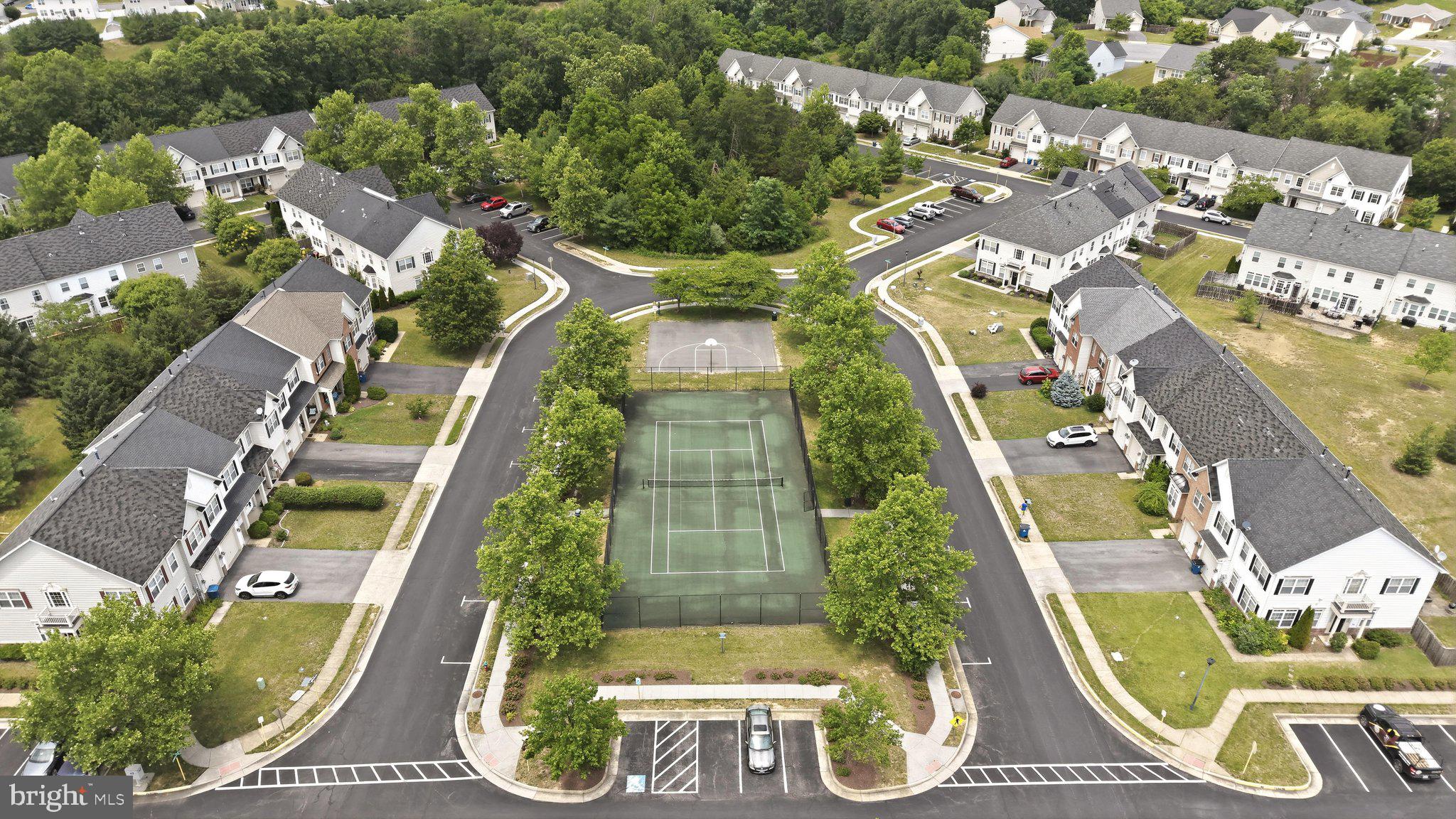 WAKELAND MANOR - Residential