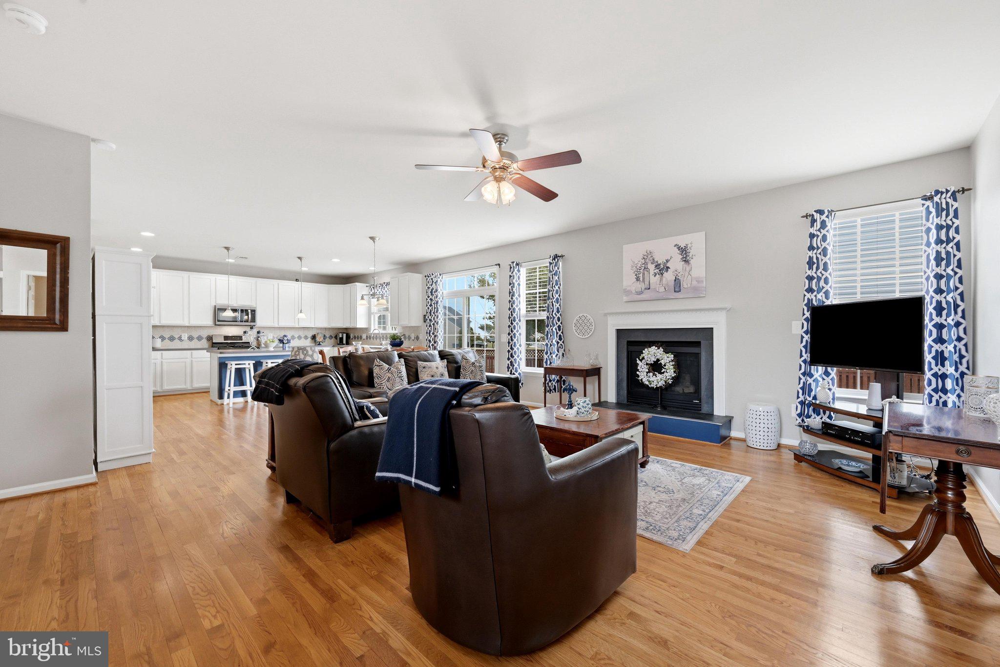 WAKELAND MANOR - Residential