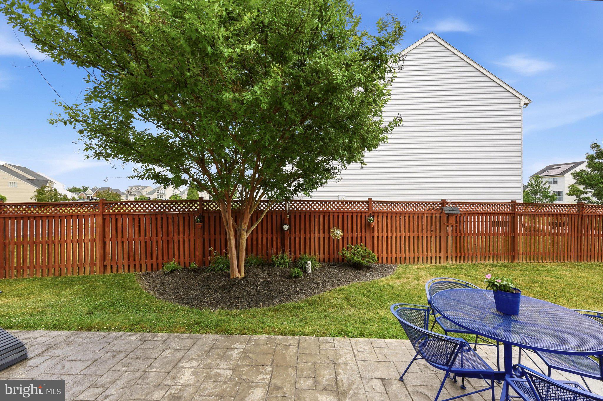 WAKELAND MANOR - Residential