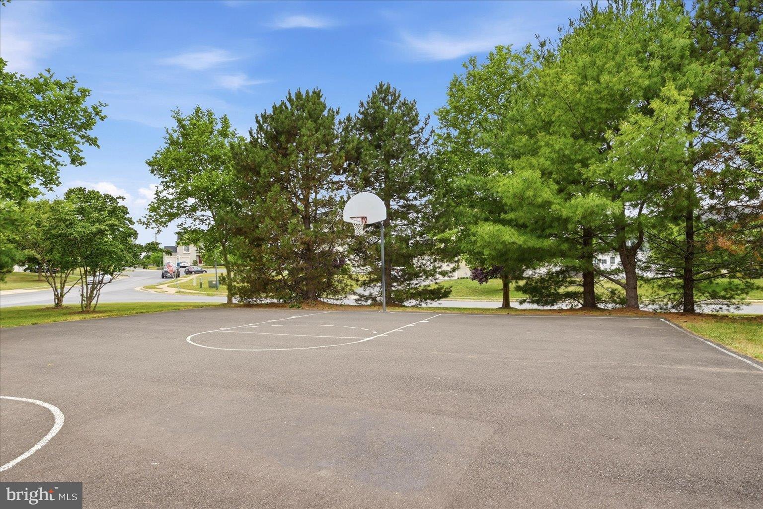WAKELAND MANOR - Residential