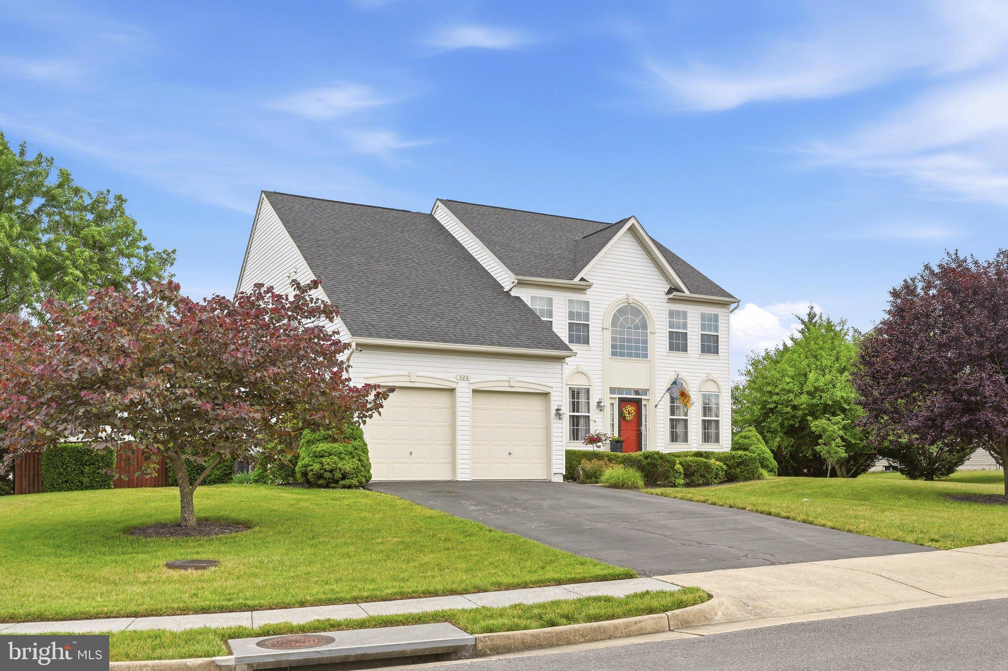 WAKELAND MANOR - Residential