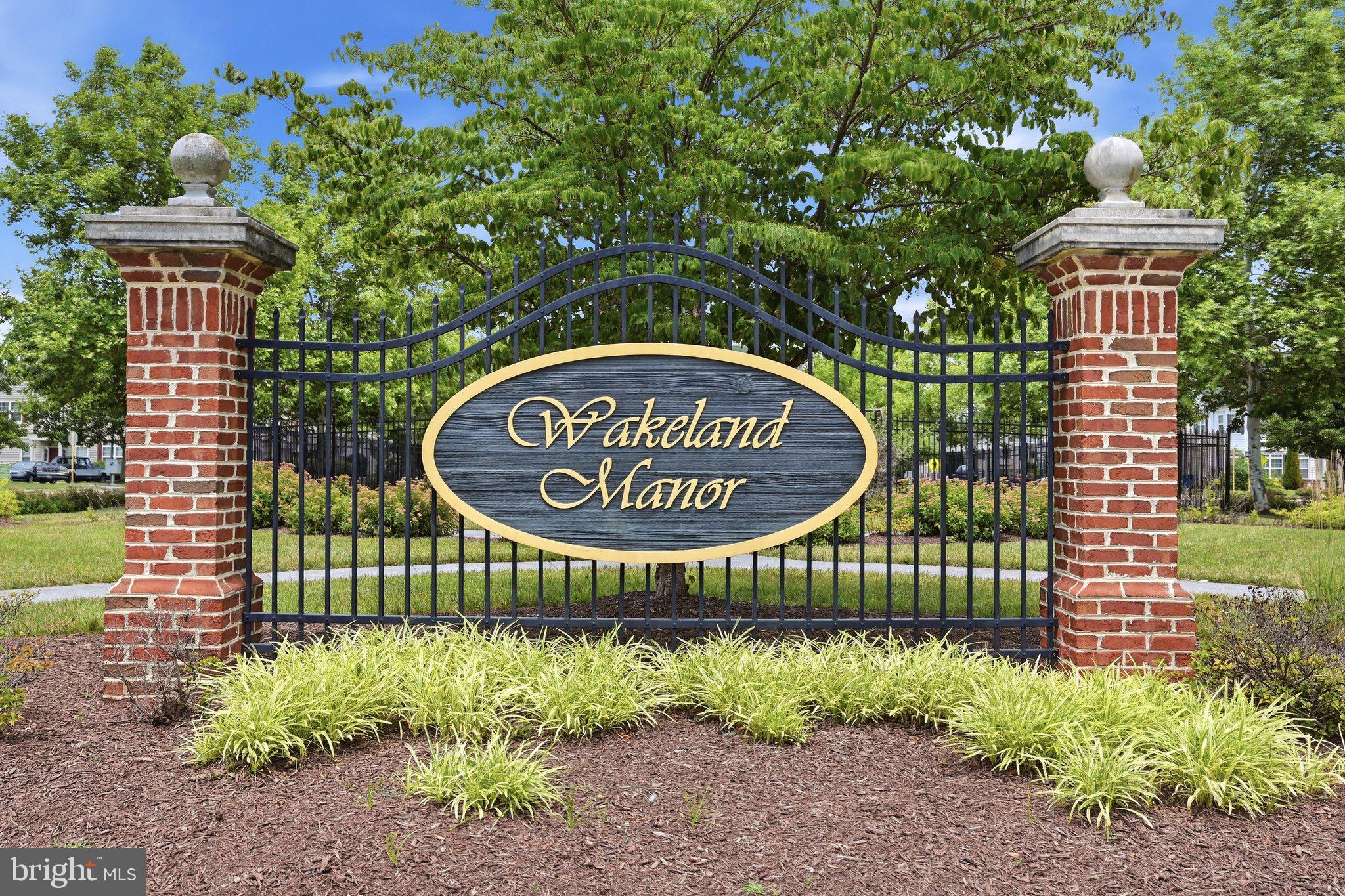 WAKELAND MANOR - Residential