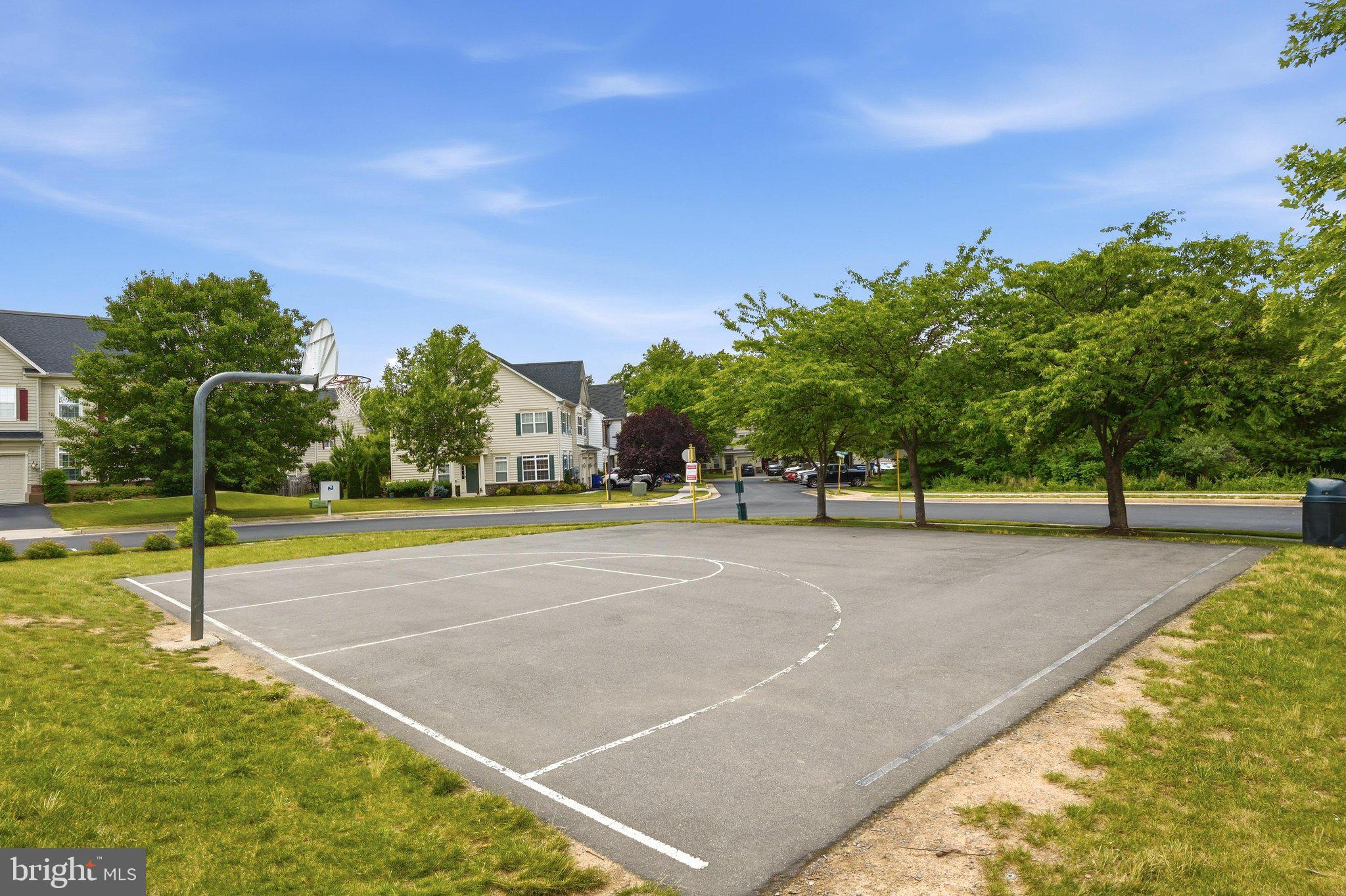 WAKELAND MANOR - Residential