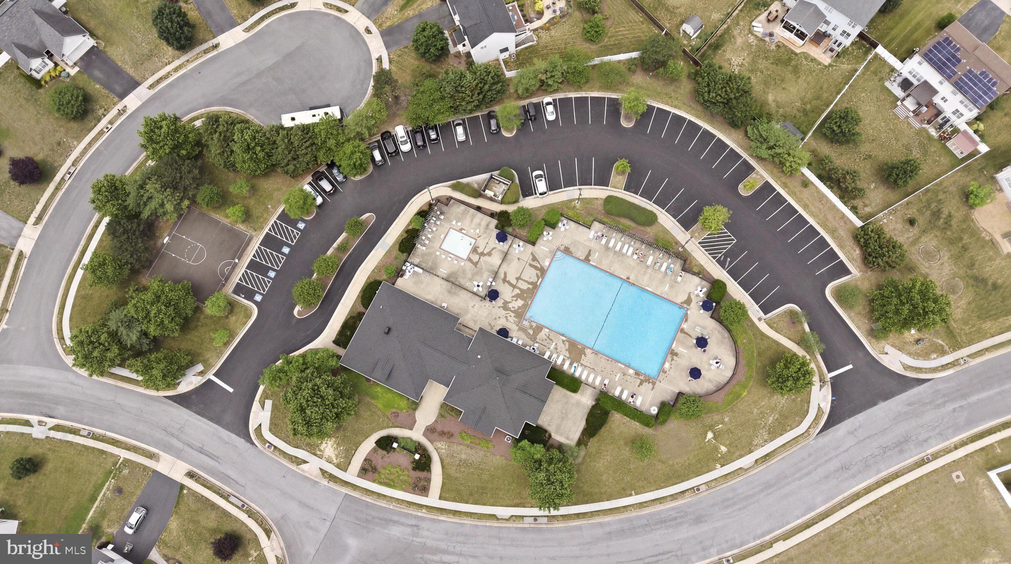 WAKELAND MANOR - Residential