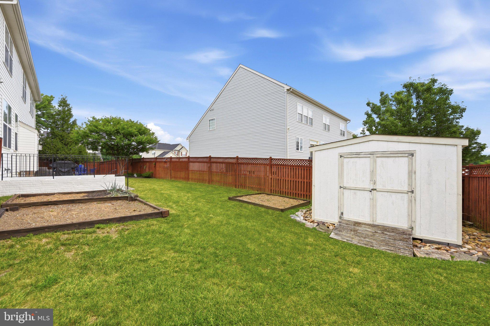 WAKELAND MANOR - Residential