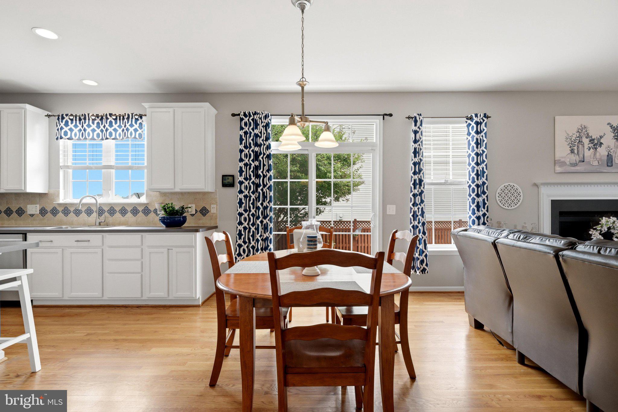 WAKELAND MANOR - Residential