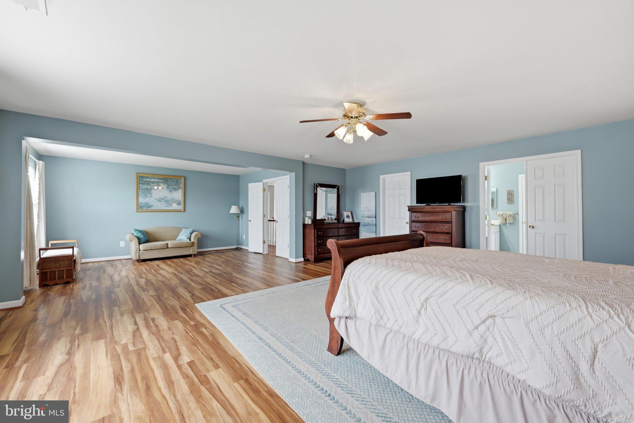 WAKELAND MANOR - Residential