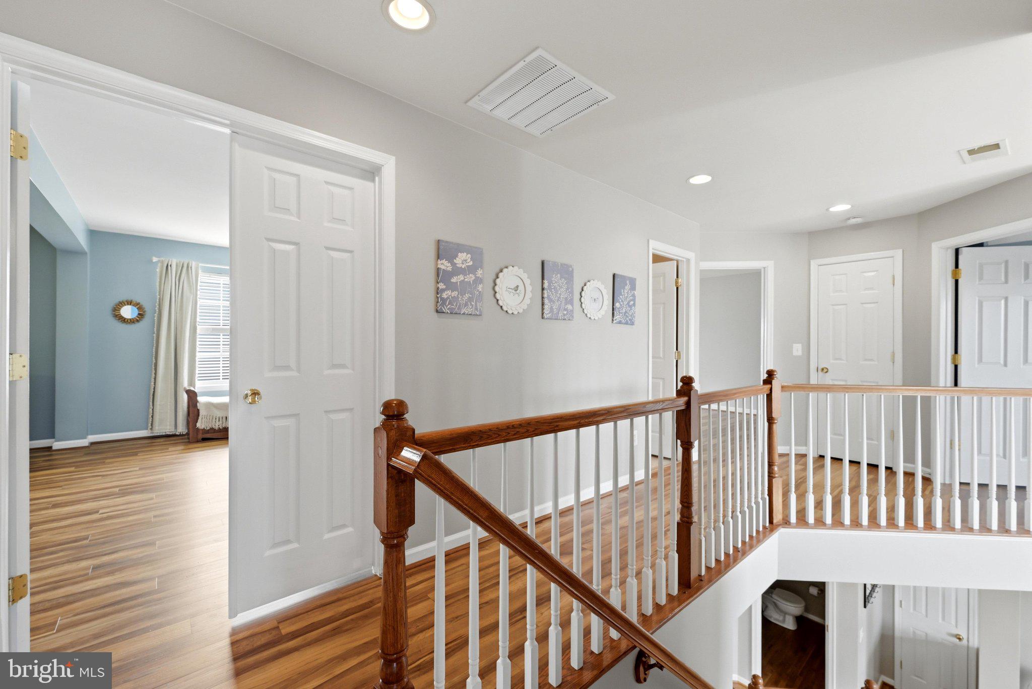 WAKELAND MANOR - Residential