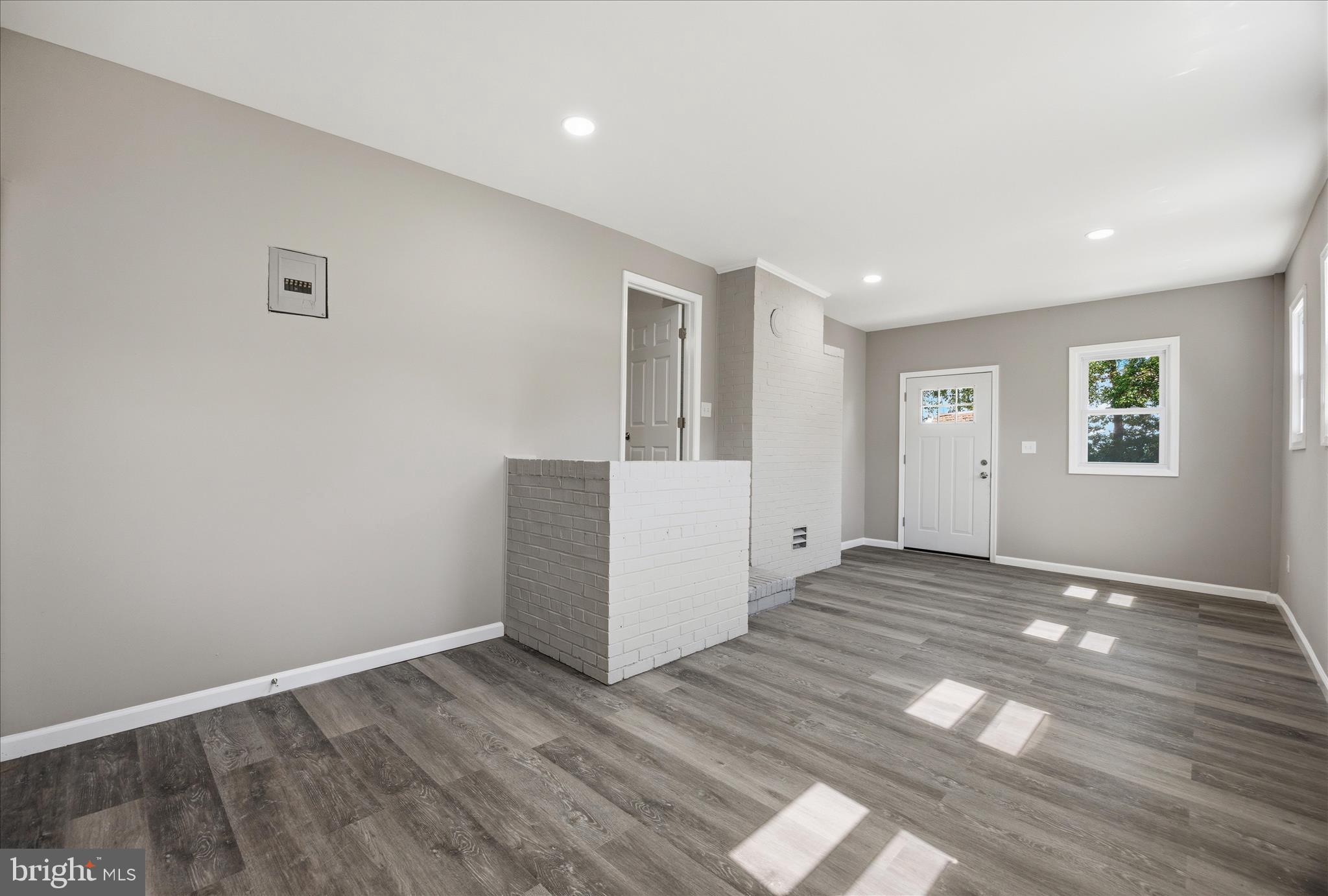 CHESTER HARBOR - Residential