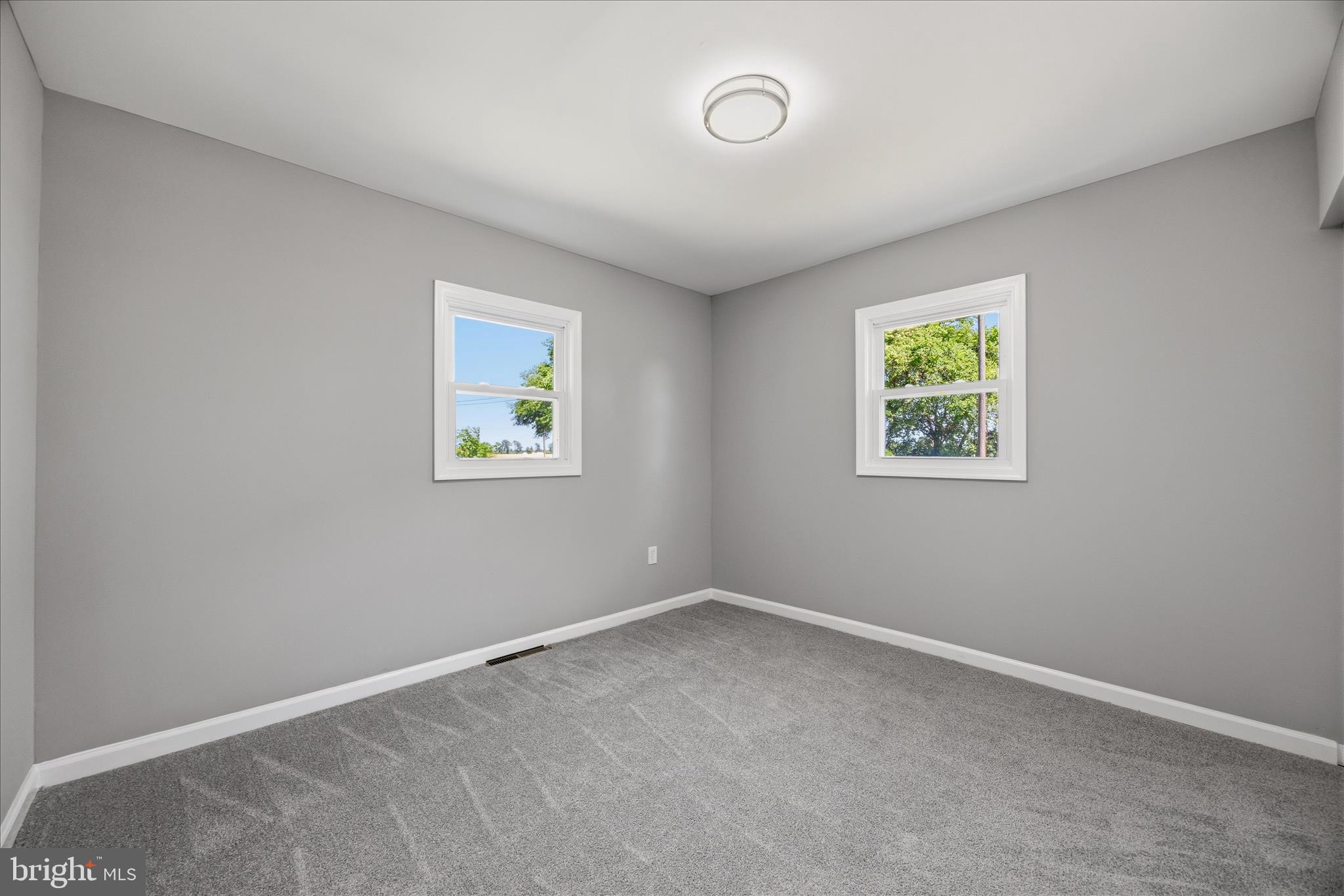 CHESTER HARBOR - Residential