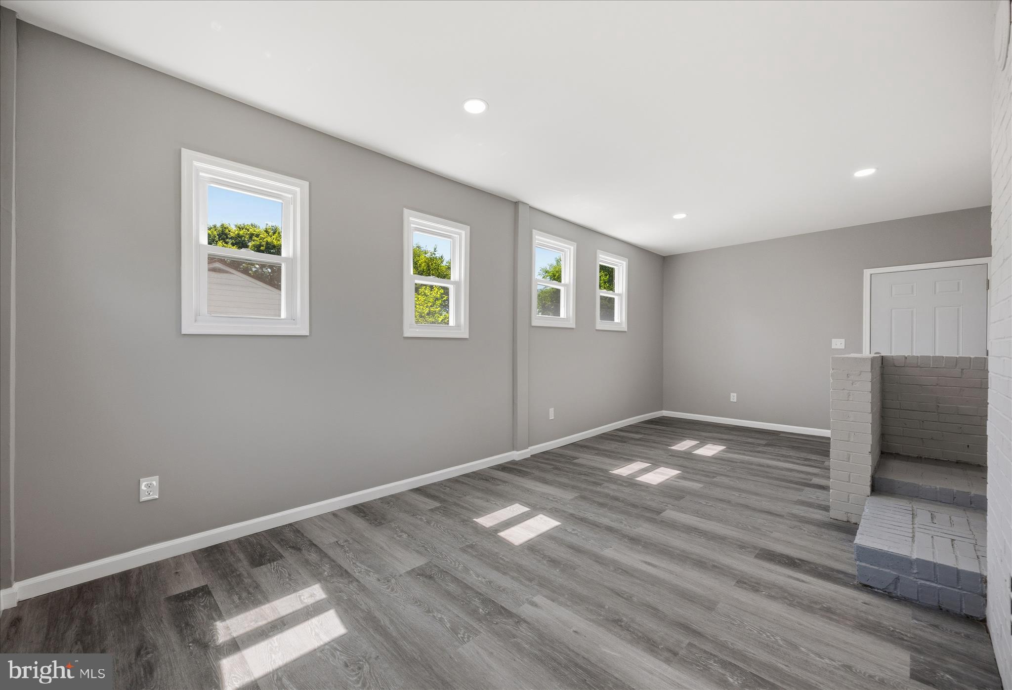 CHESTER HARBOR - Residential