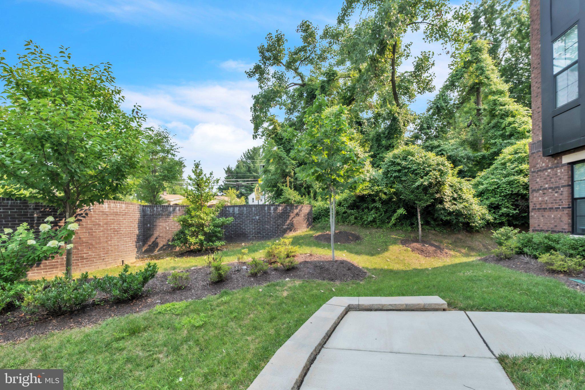 UNION PARK AT MCLEAN - Residential