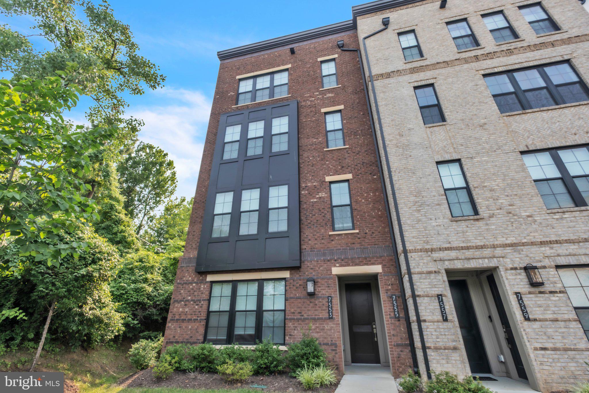 UNION PARK AT MCLEAN - Residential