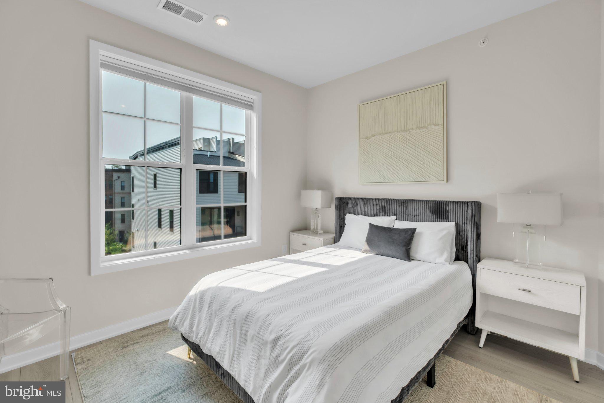 UNION PARK AT MCLEAN - Residential