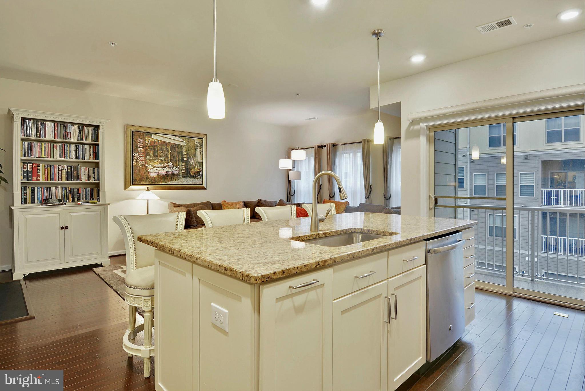 CROWN - Residential