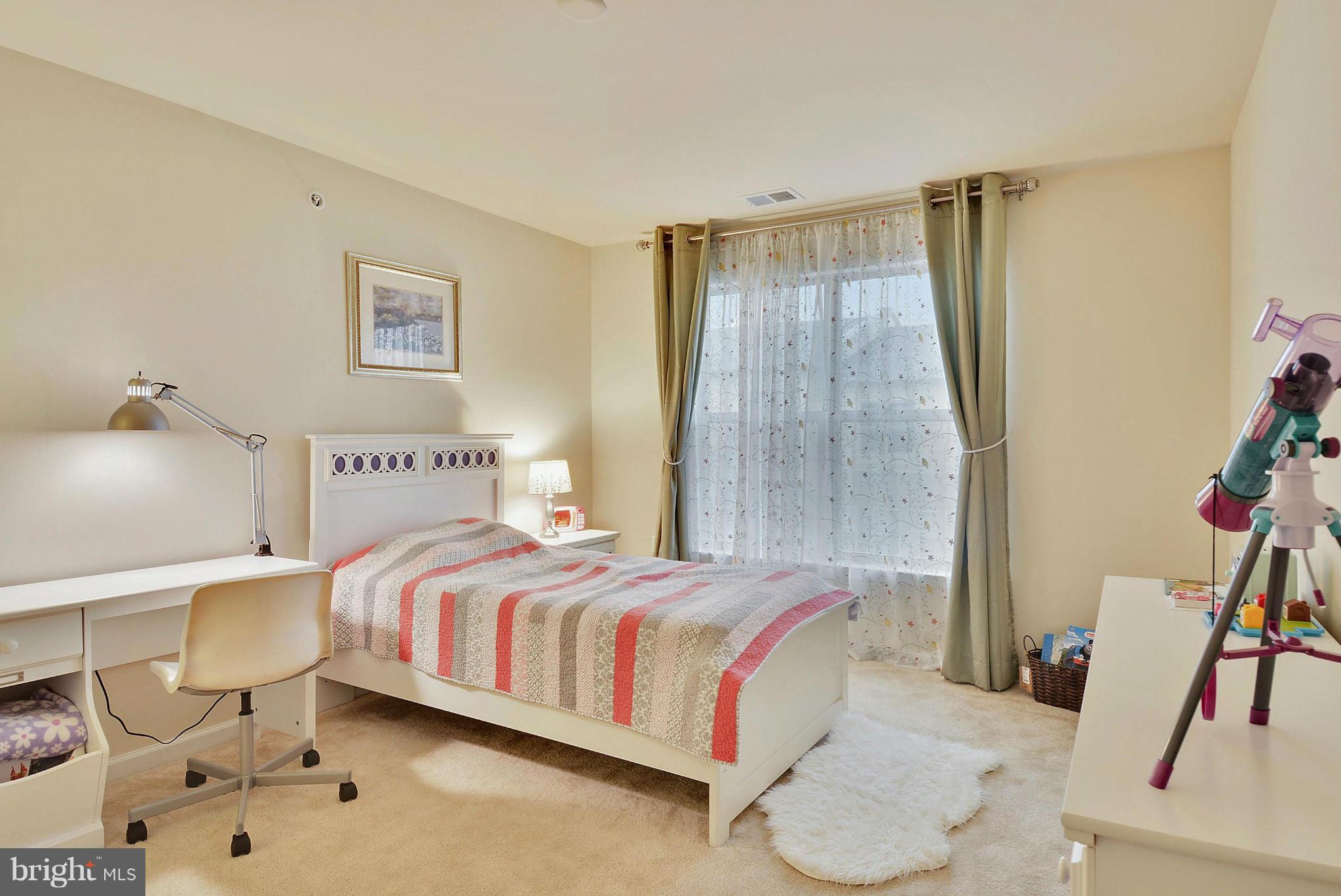 CROWN - Residential