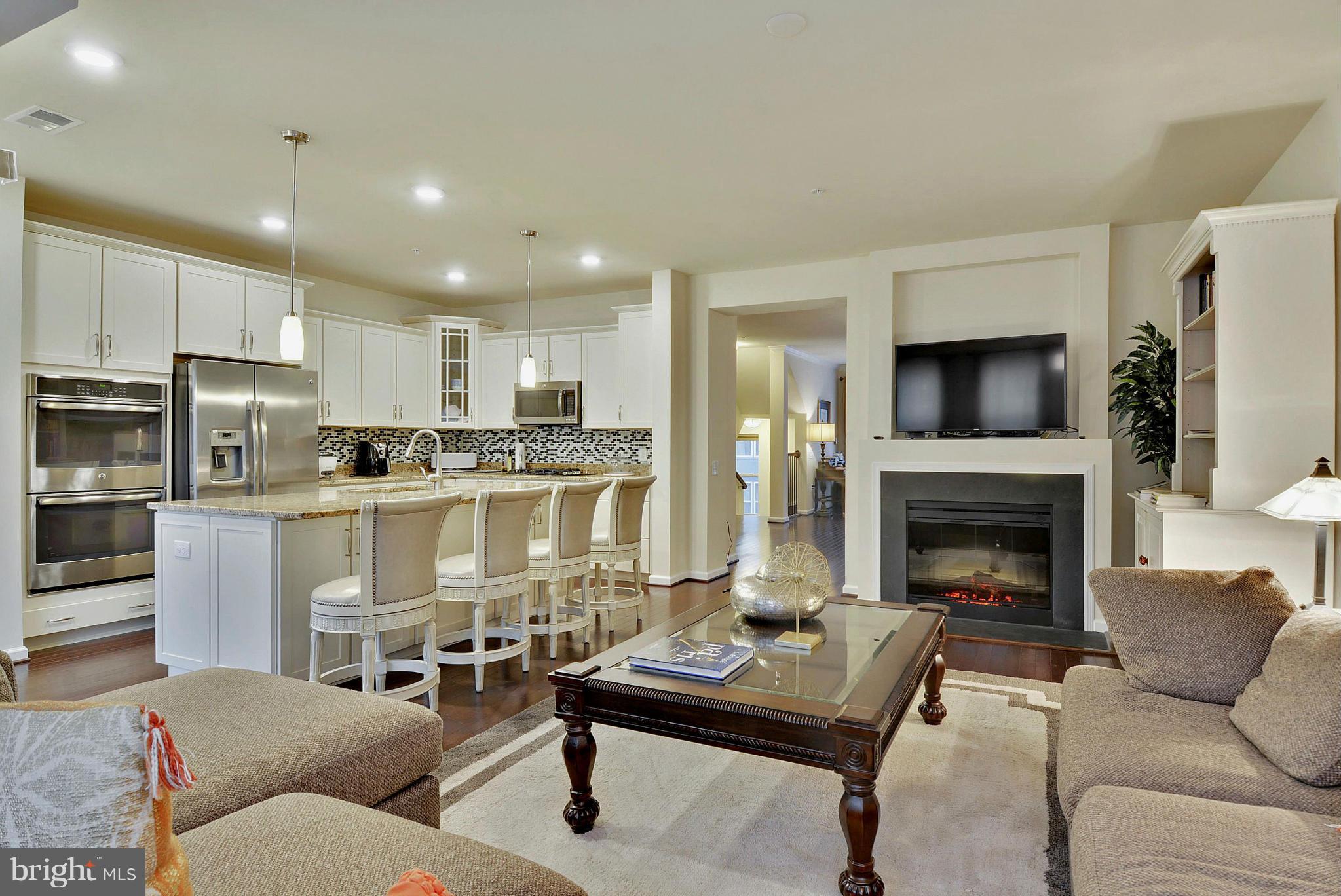 CROWN - Residential