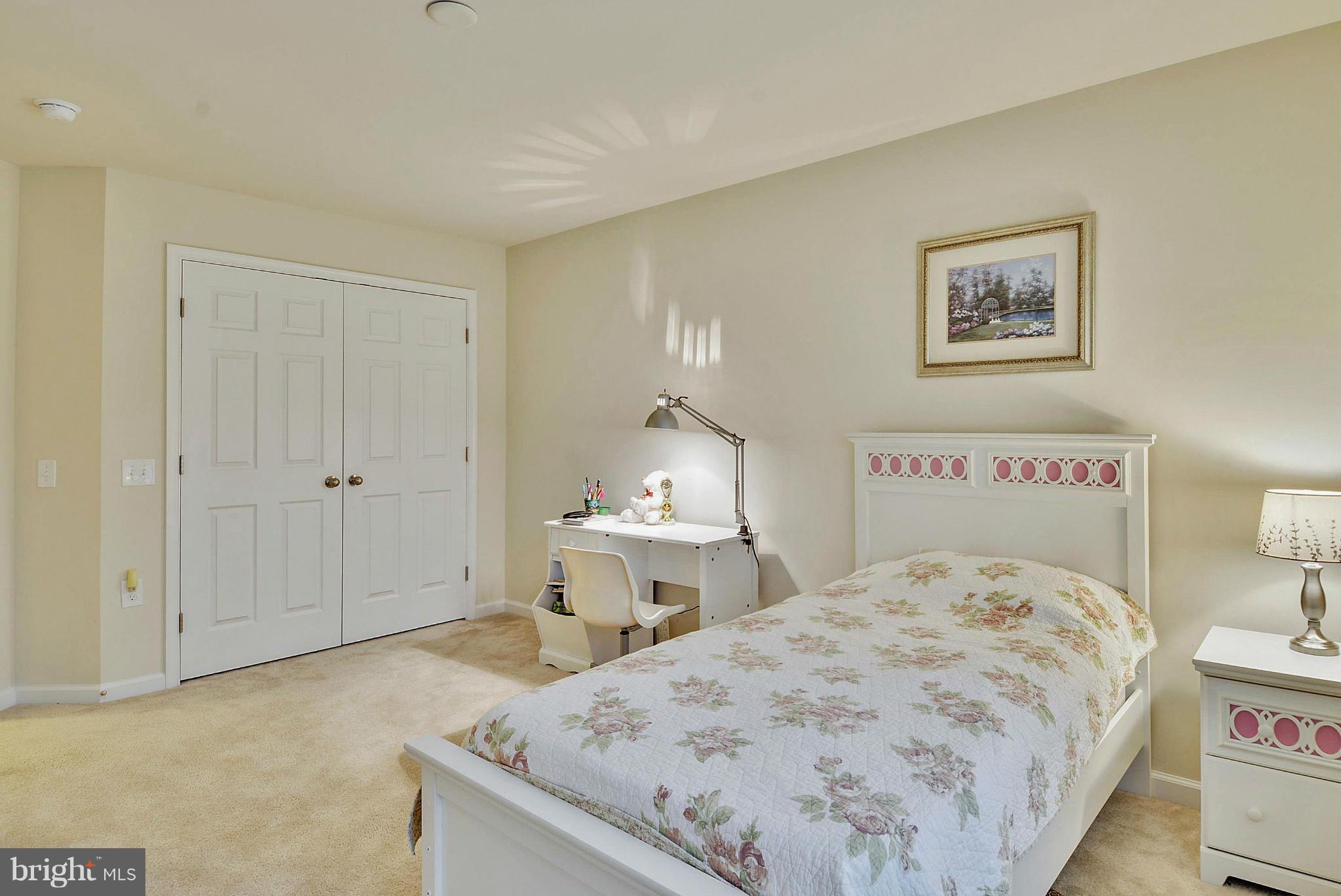 CROWN - Residential