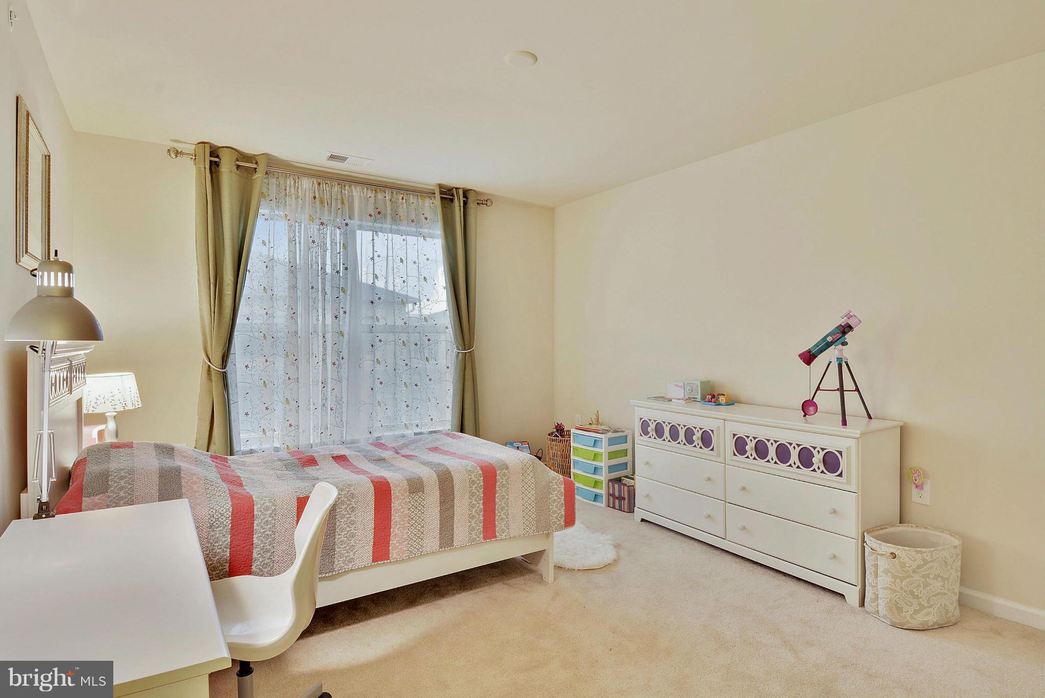 CROWN - Residential
