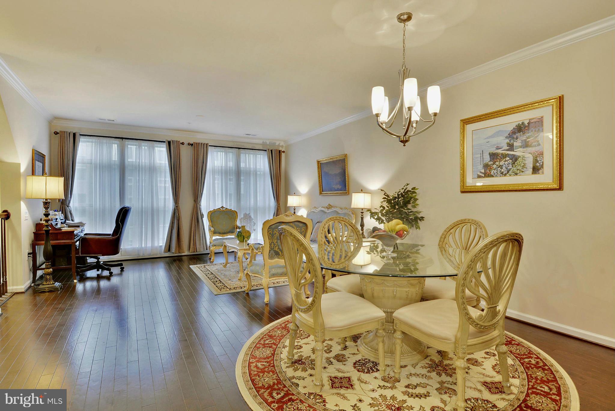CROWN - Residential