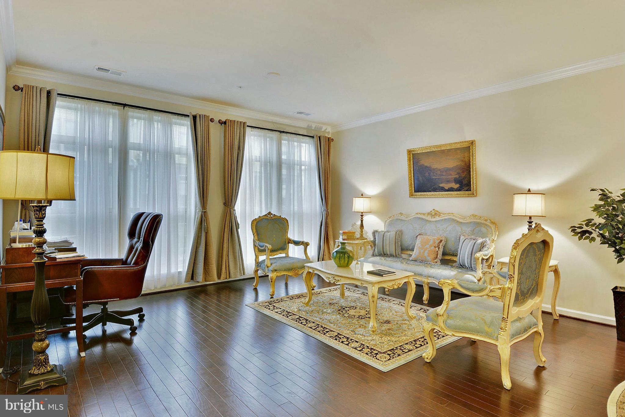 CROWN - Residential