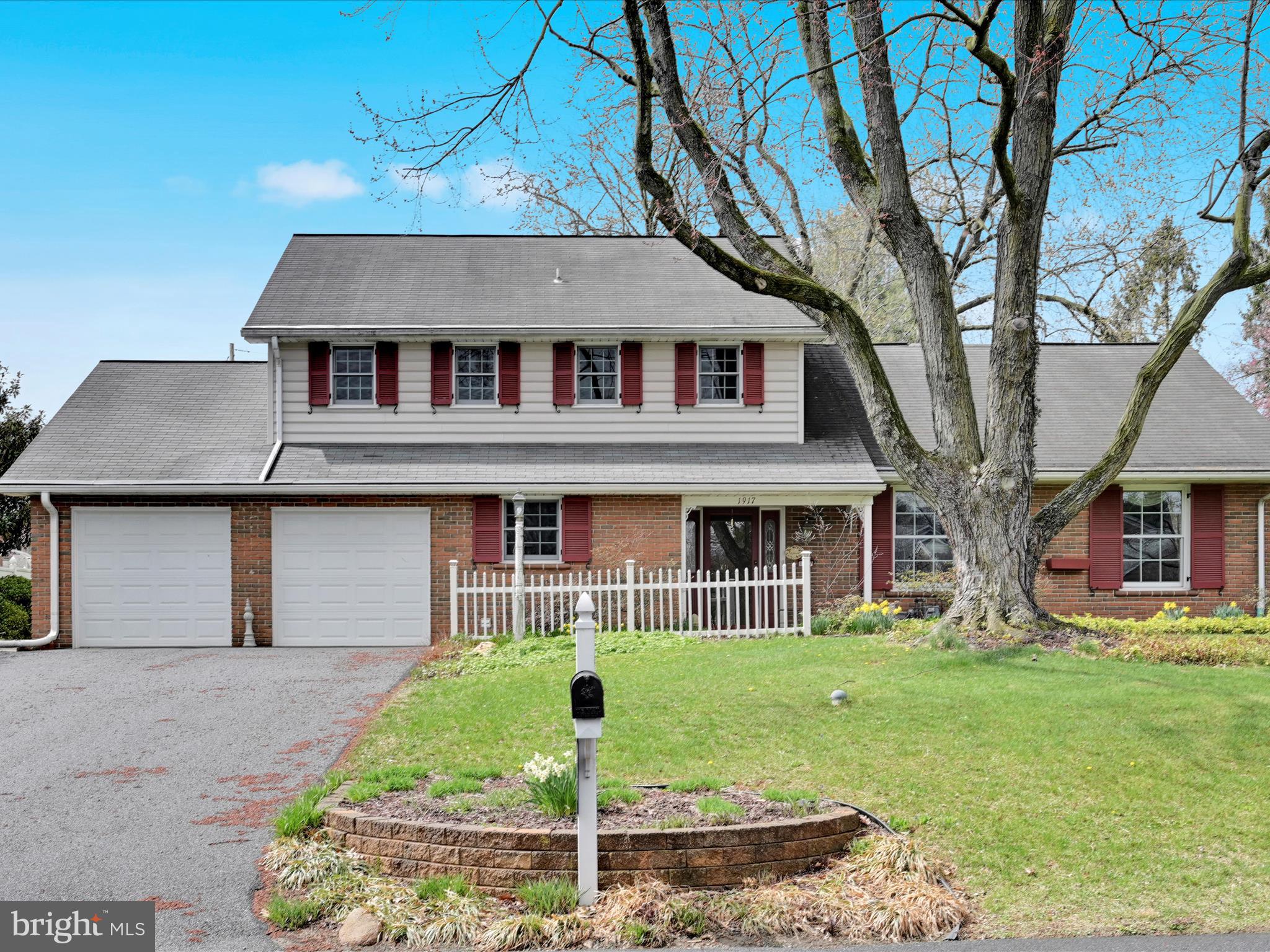 NORTHBROOK HILLS - Residential