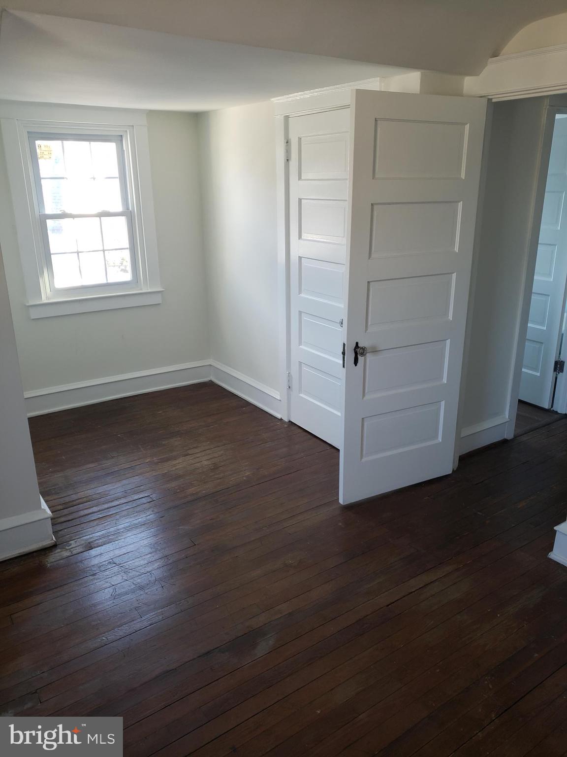 GLADSTONE MANOR - Residential