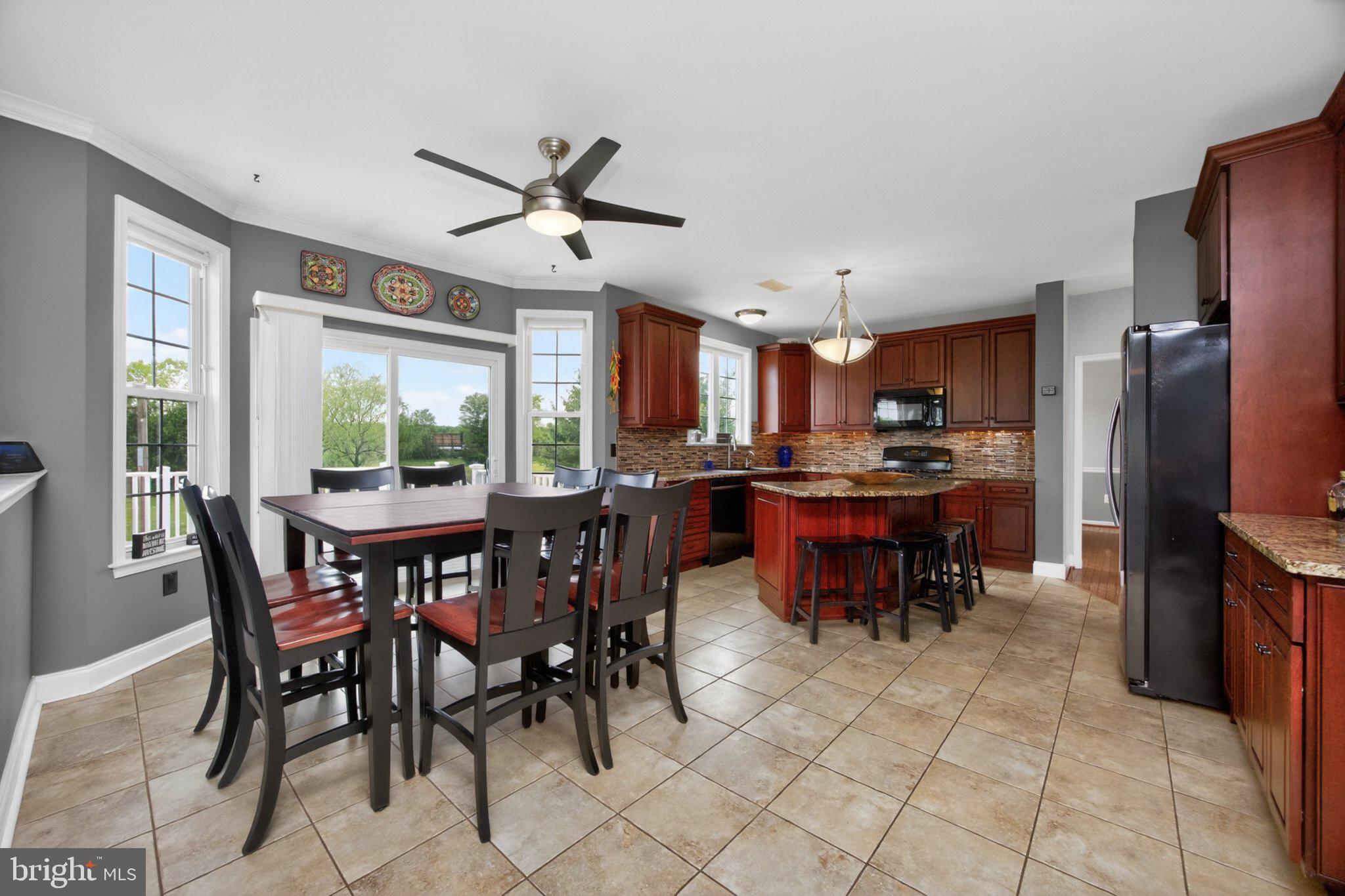 WALNUT SHADE FARM - Residential