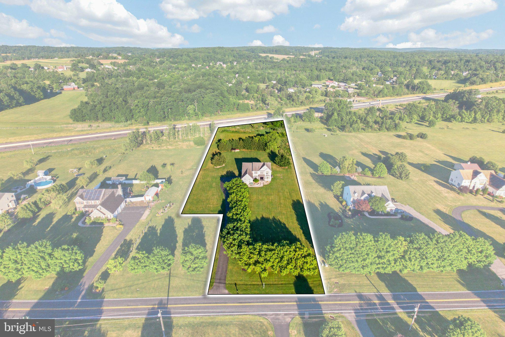 WALNUT SHADE FARM - Residential