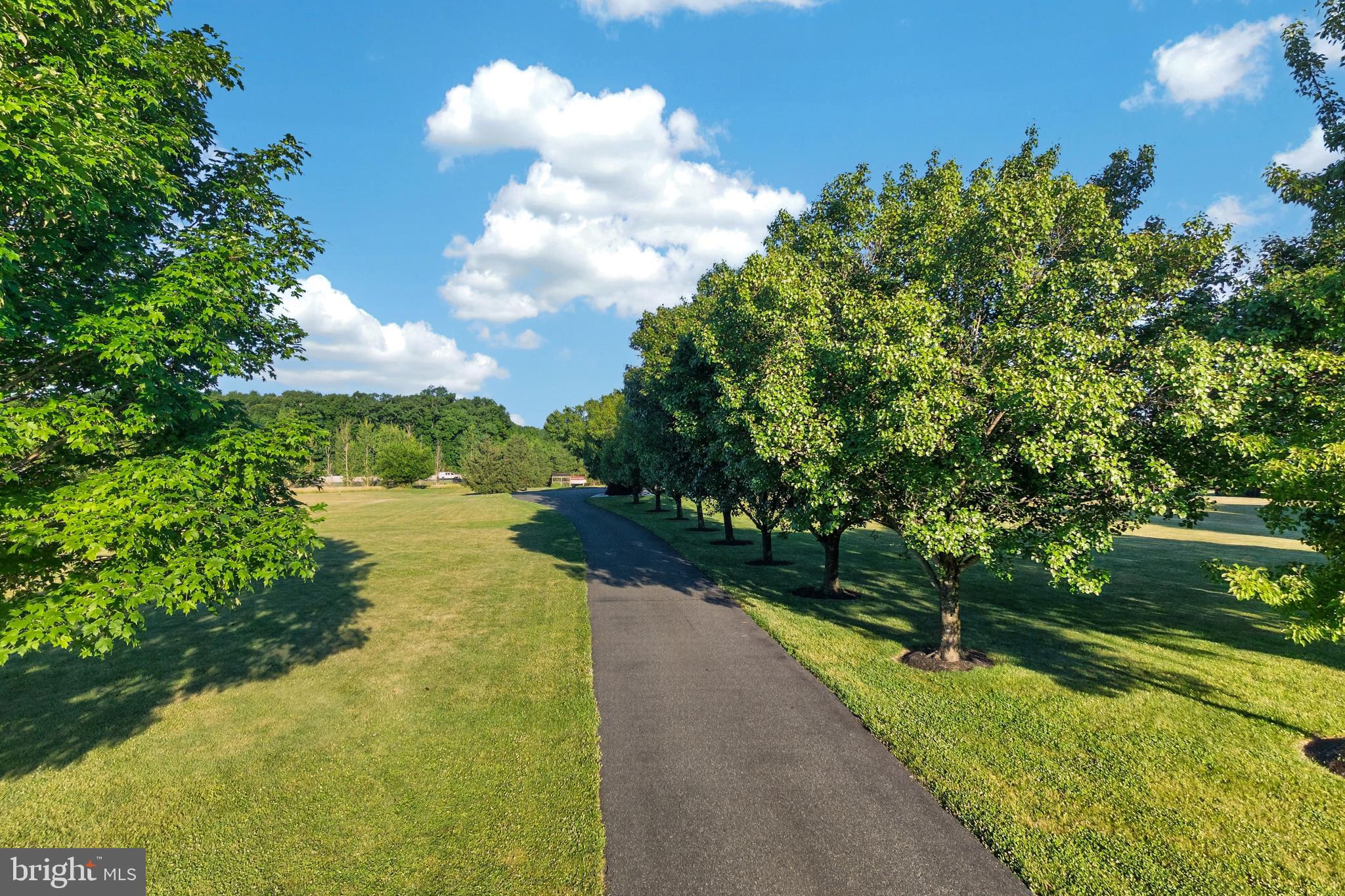 WALNUT SHADE FARM - Residential