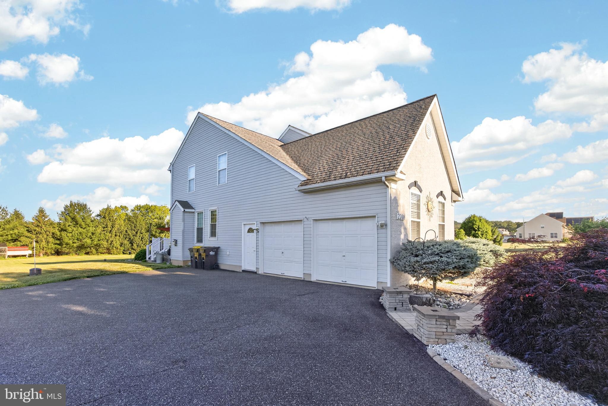 WALNUT SHADE FARM - Residential
