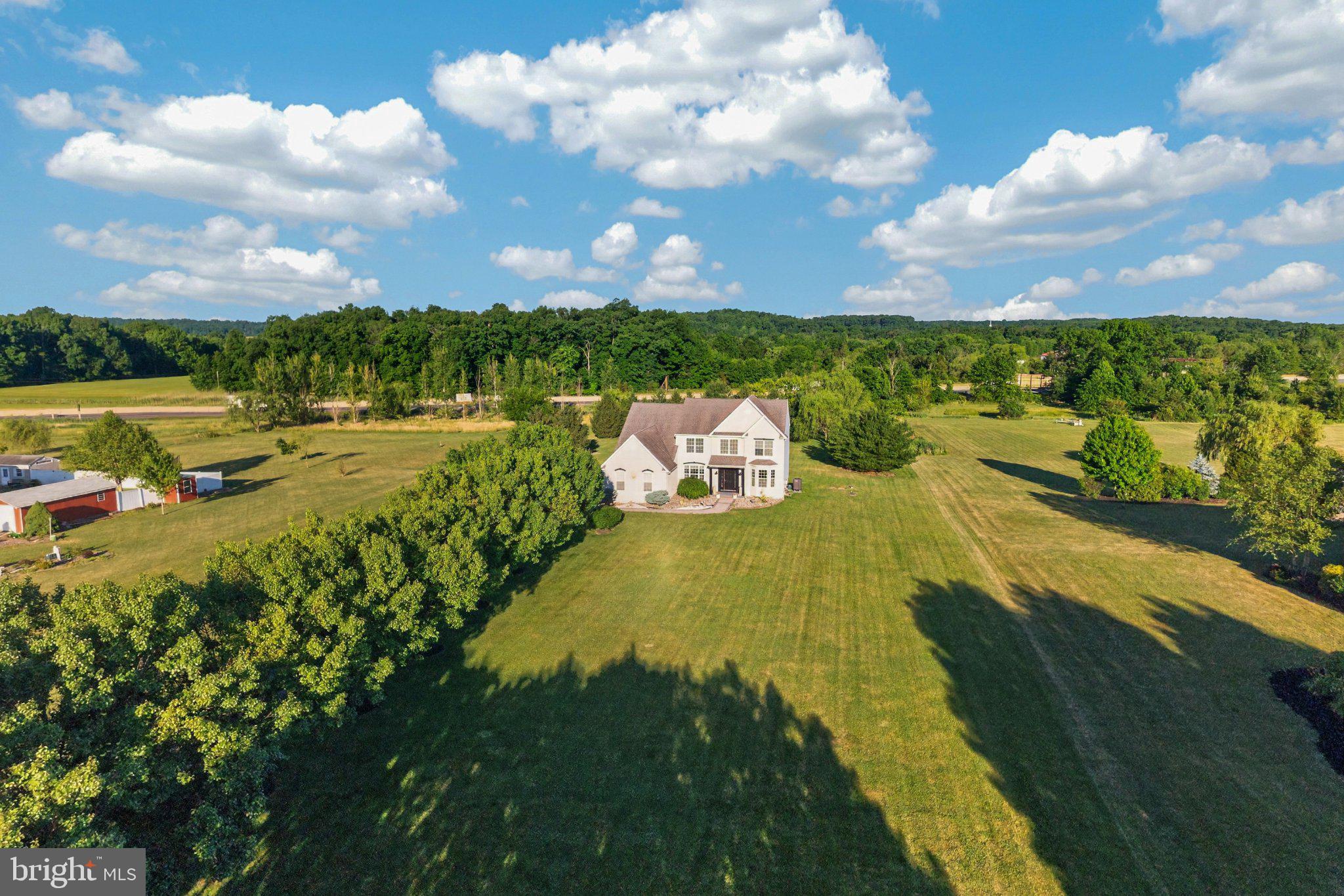 WALNUT SHADE FARM - Residential